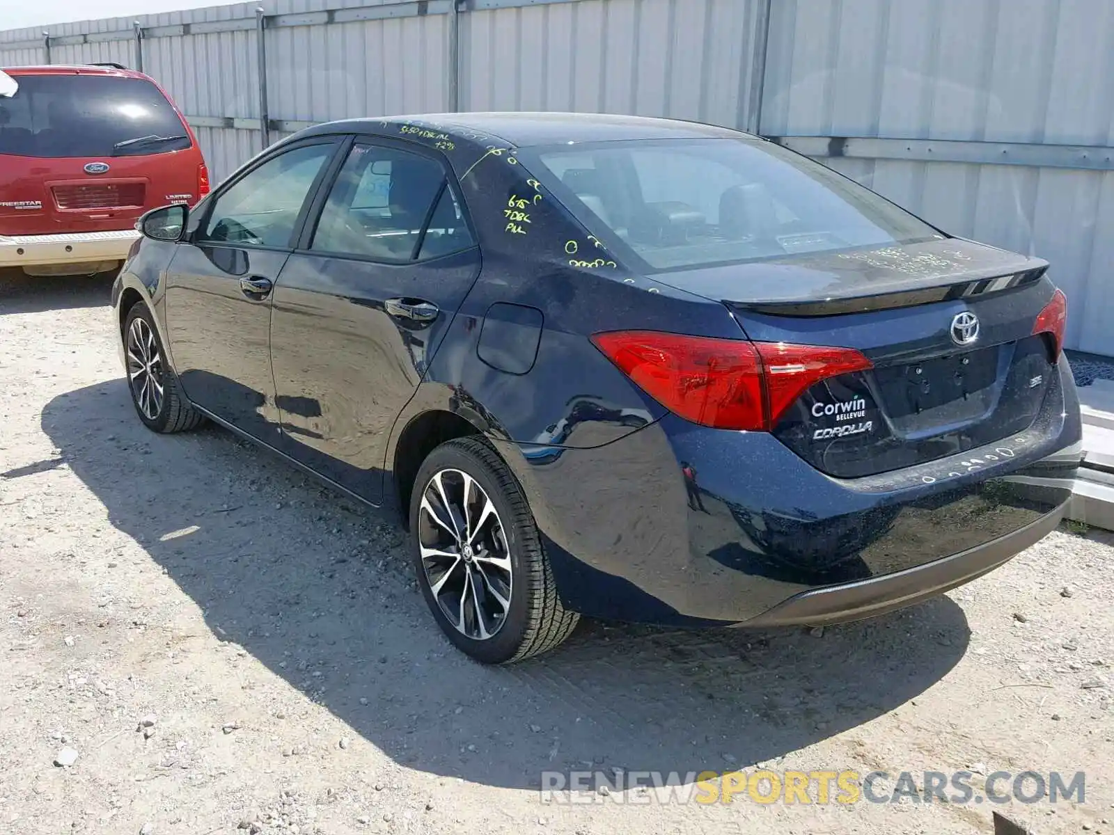 3 Photograph of a damaged car 5YFBURHEXKP901497 TOYOTA COROLLA 2019