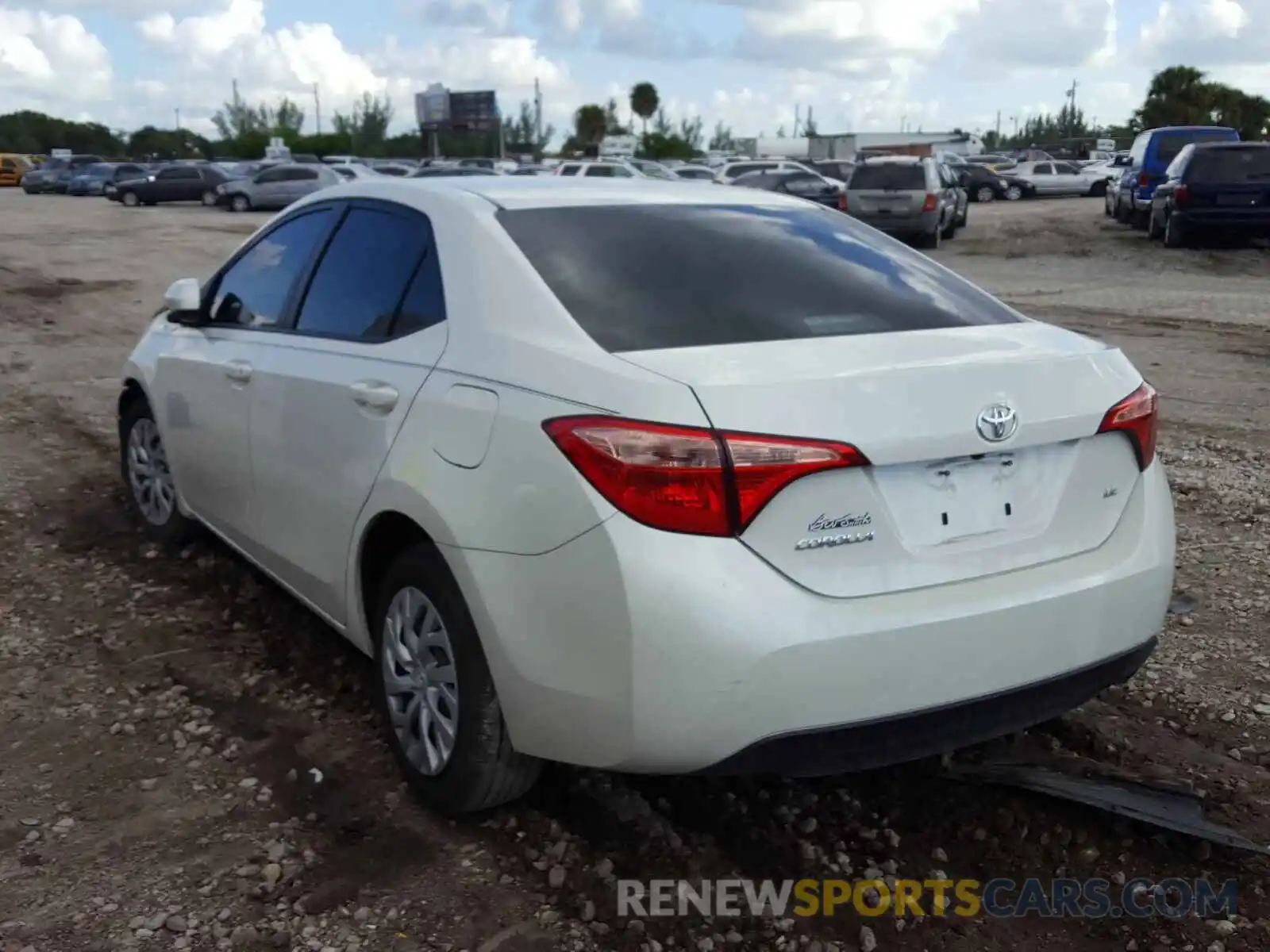 3 Photograph of a damaged car 5YFBURHEXKP901810 TOYOTA COROLLA 2019