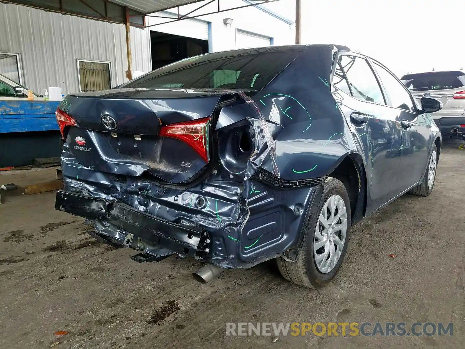 4 Photograph of a damaged car 5YFBURHEXKP902360 TOYOTA COROLLA 2019