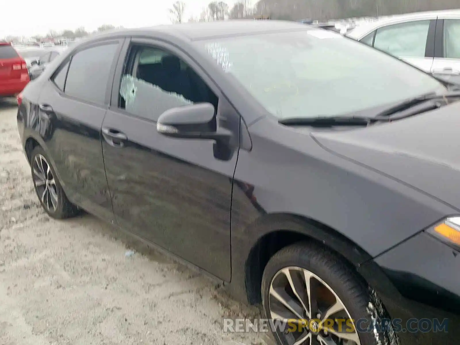 9 Photograph of a damaged car 5YFBURHEXKP903198 TOYOTA COROLLA 2019