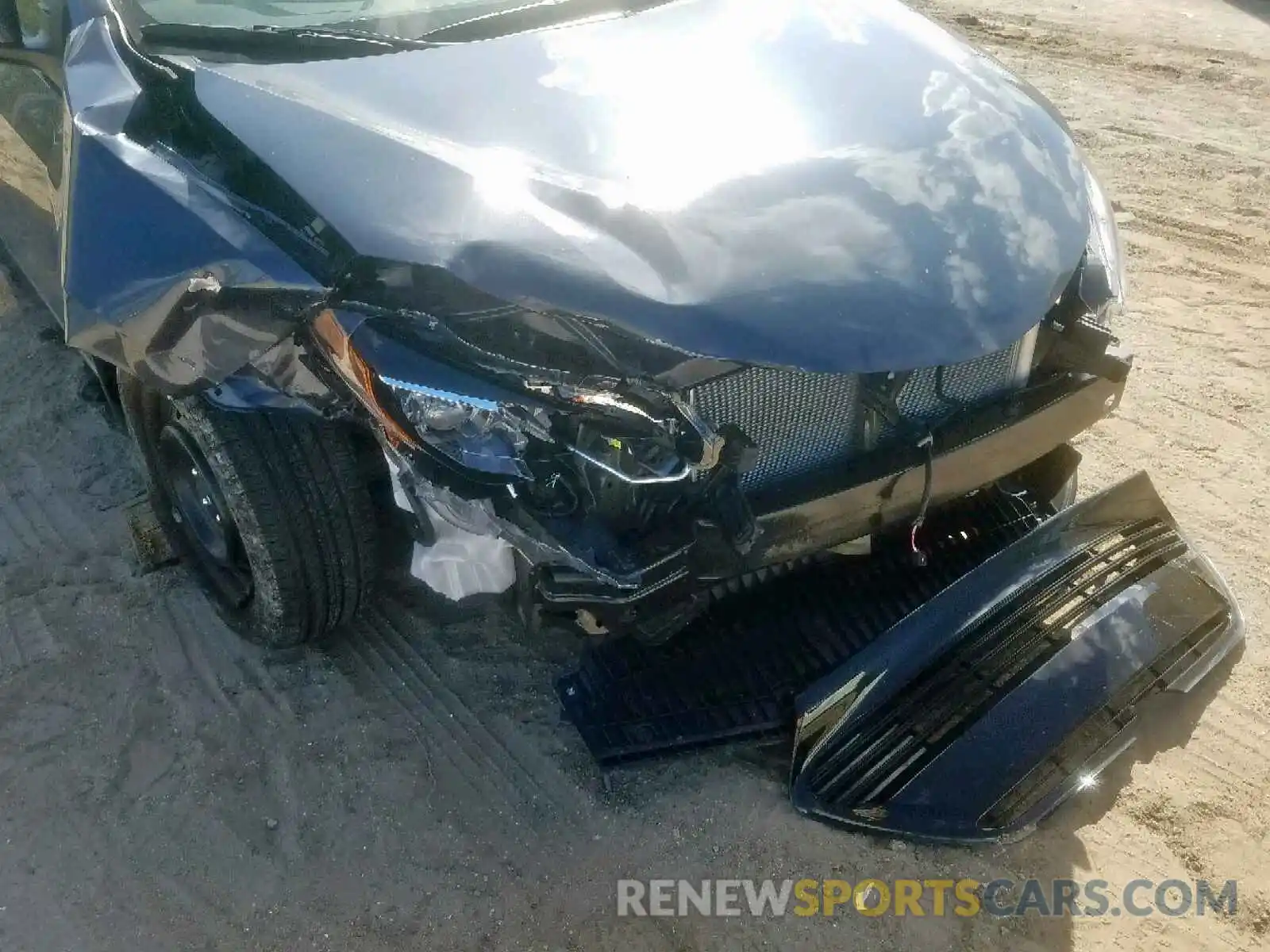 9 Photograph of a damaged car 5YFBURHEXKP903251 TOYOTA COROLLA 2019