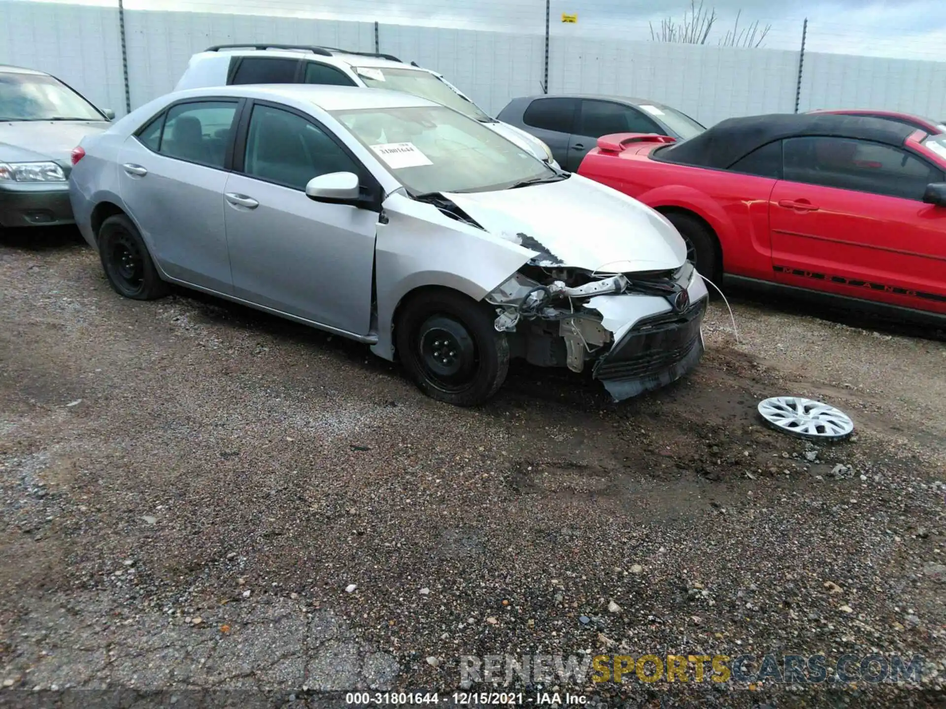 1 Photograph of a damaged car 5YFBURHEXKP903279 TOYOTA COROLLA 2019