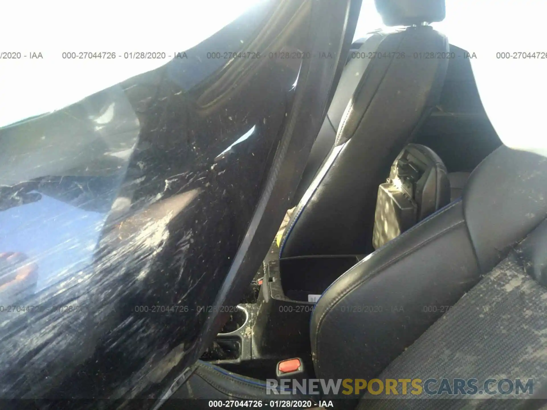 5 Photograph of a damaged car 5YFBURHEXKP903783 TOYOTA COROLLA 2019