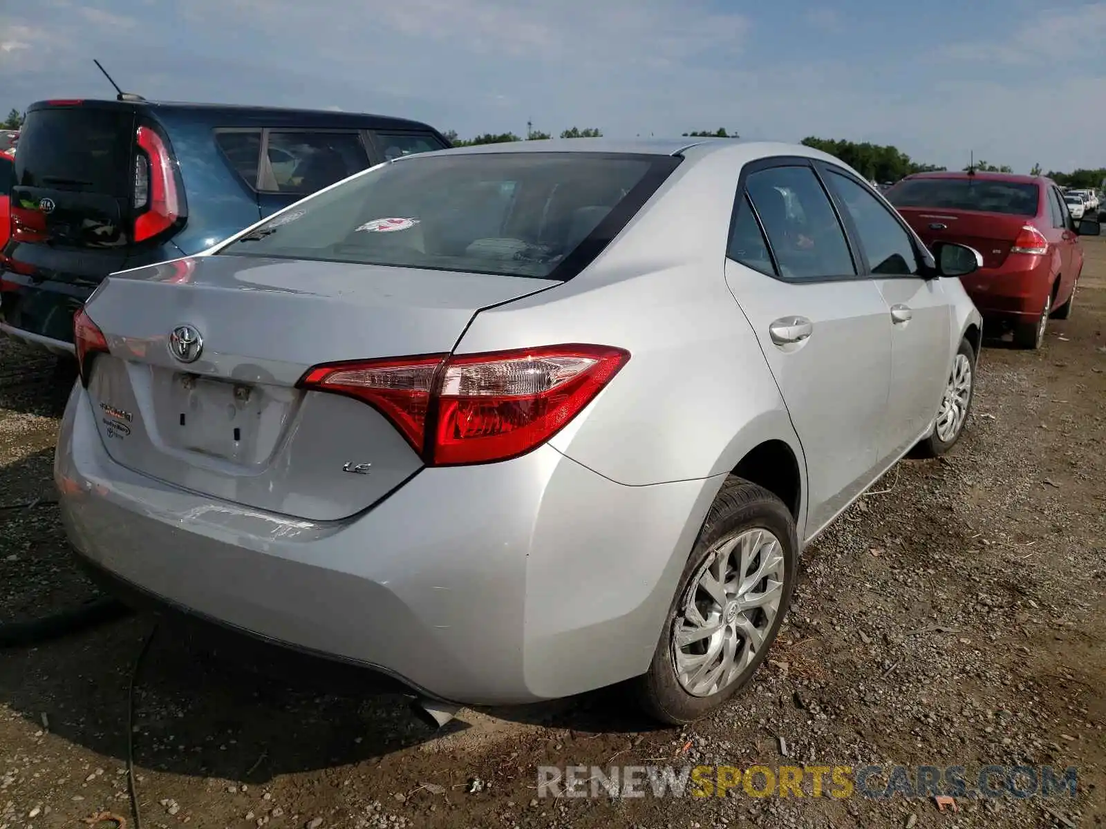 4 Photograph of a damaged car 5YFBURHEXKP904240 TOYOTA COROLLA 2019