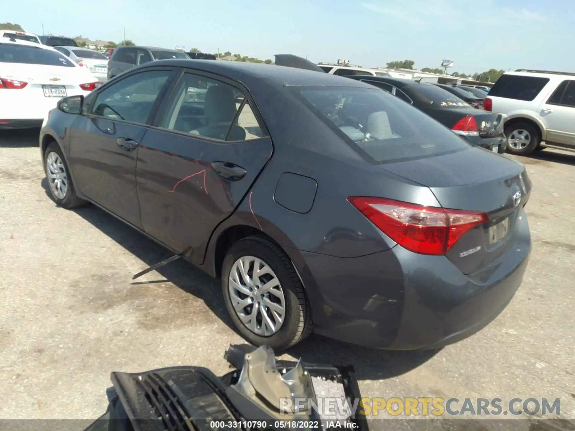 3 Photograph of a damaged car 5YFBURHEXKP904352 TOYOTA COROLLA 2019