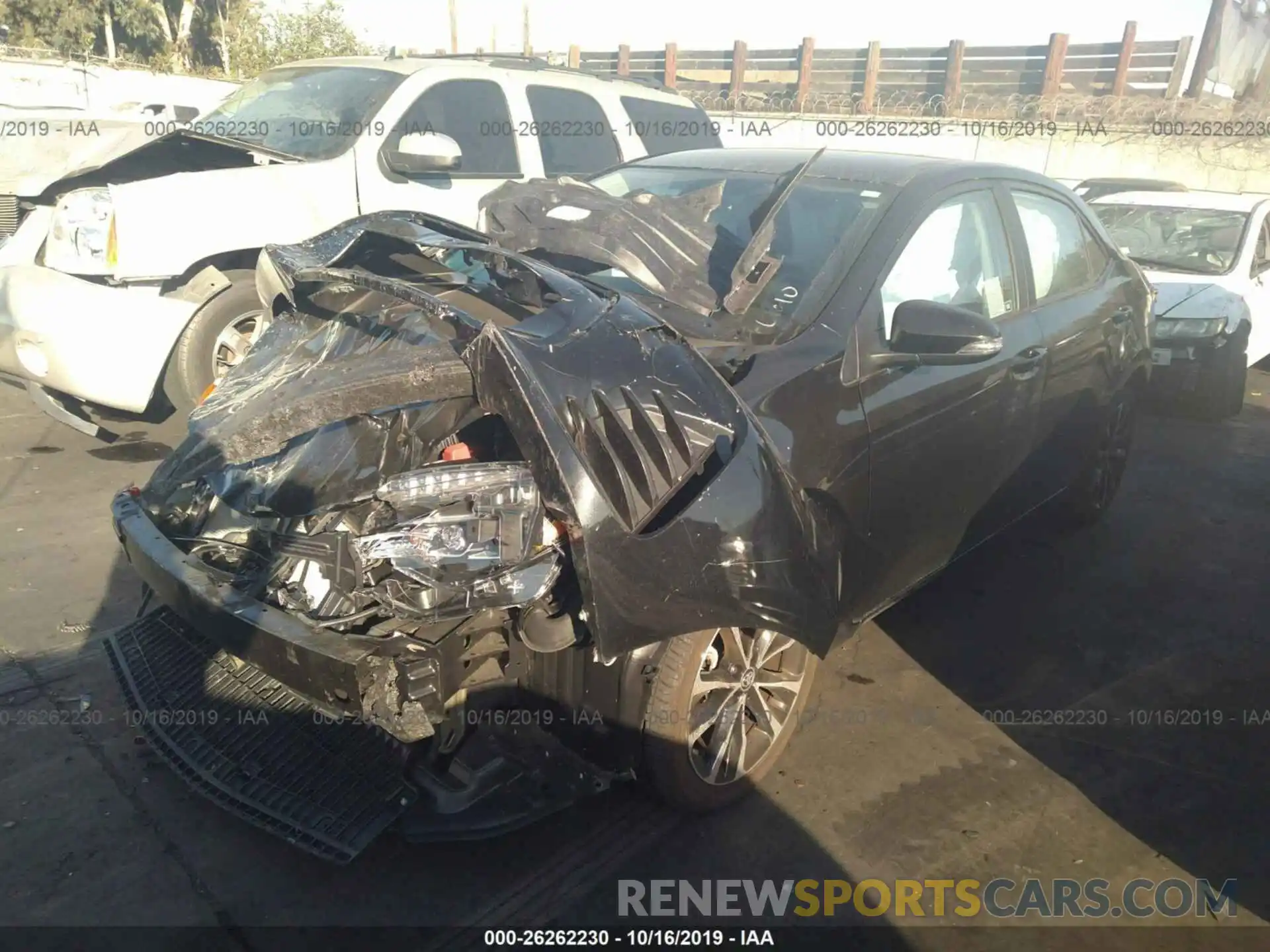 2 Photograph of a damaged car 5YFBURHEXKP904366 TOYOTA COROLLA 2019