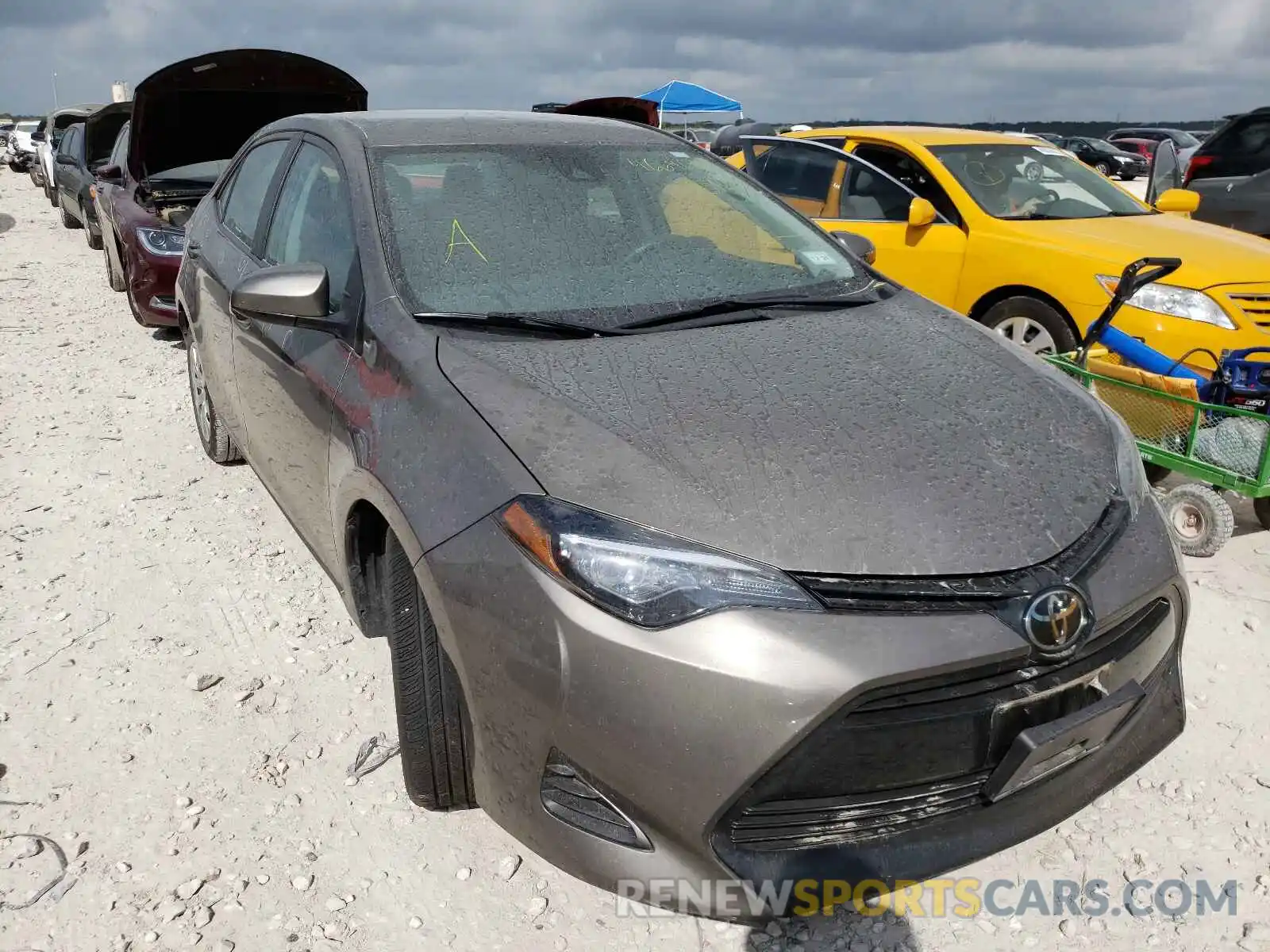 1 Photograph of a damaged car 5YFBURHEXKP904643 TOYOTA COROLLA 2019