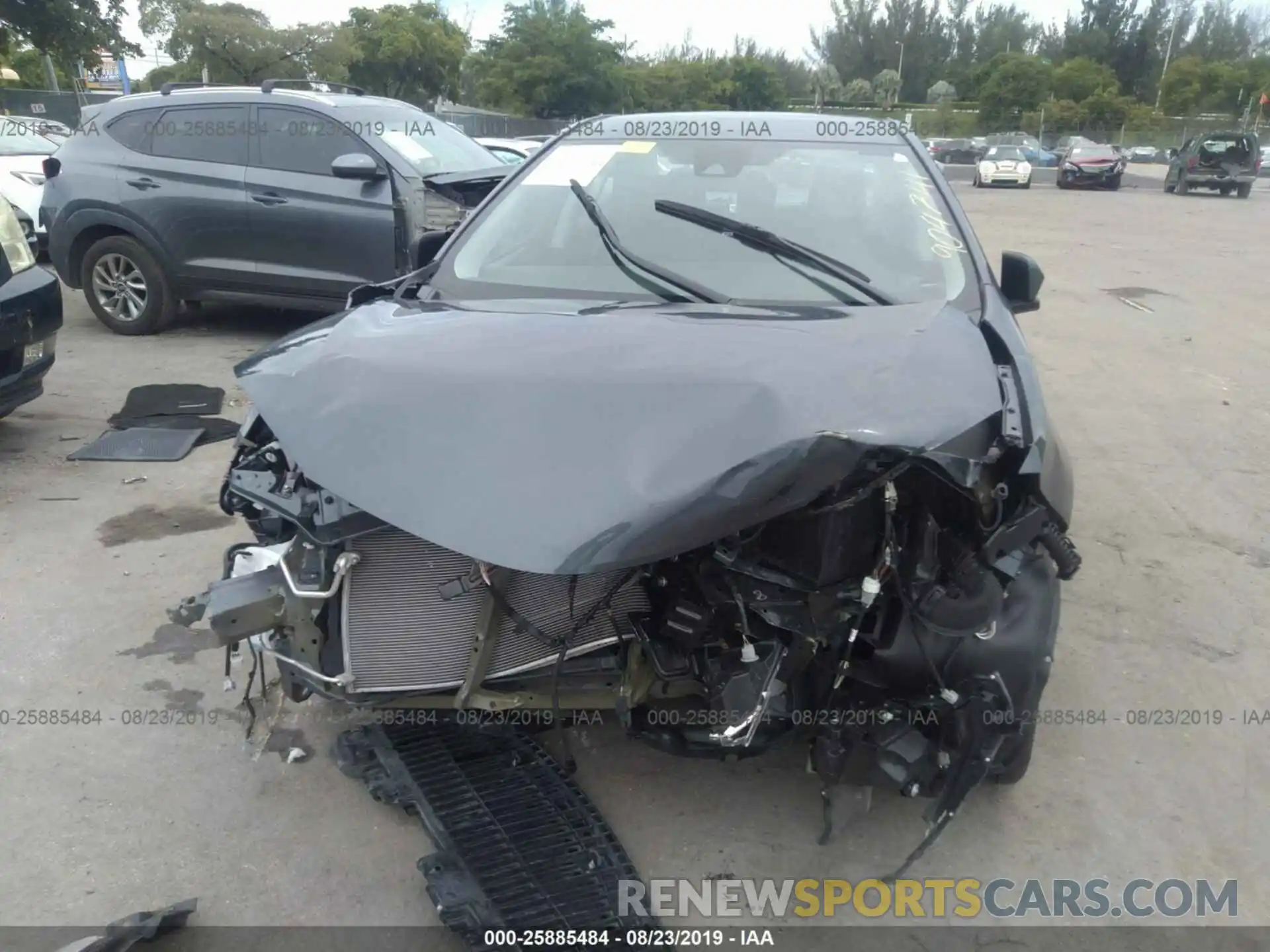 6 Photograph of a damaged car 5YFBURHEXKP904741 TOYOTA COROLLA 2019