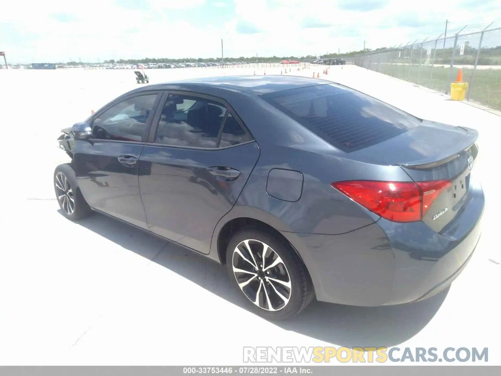 3 Photograph of a damaged car 5YFBURHEXKP905193 TOYOTA COROLLA 2019