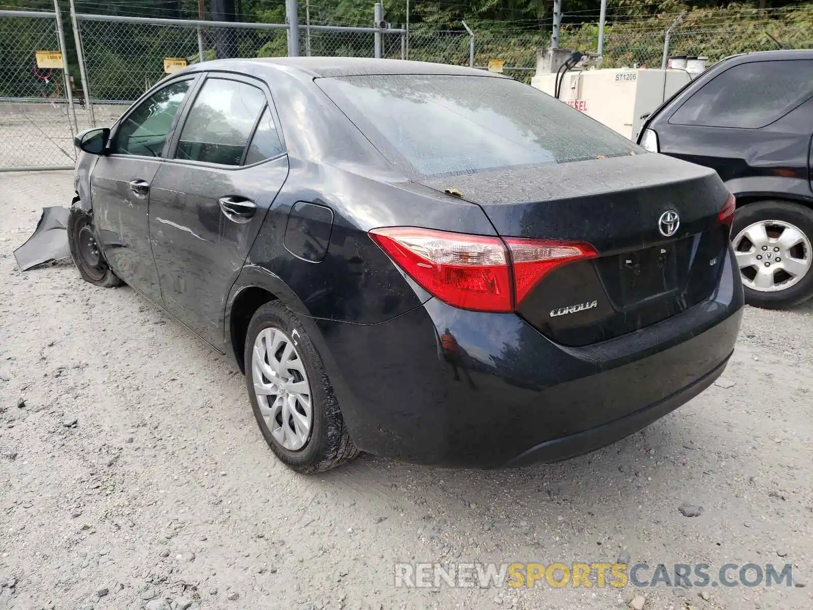 3 Photograph of a damaged car 5YFBURHEXKP905260 TOYOTA COROLLA 2019