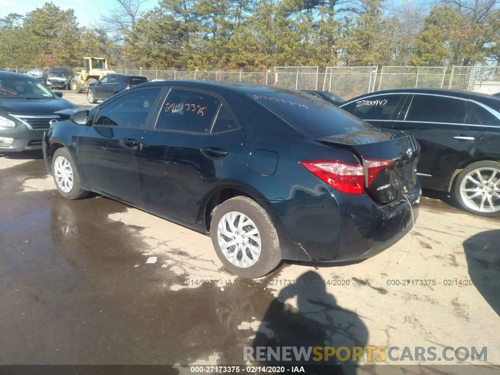 3 Photograph of a damaged car 5YFBURHEXKP905467 TOYOTA COROLLA 2019