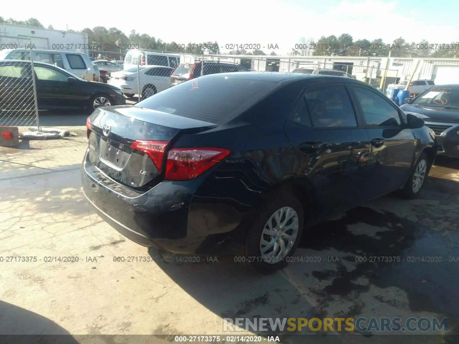 4 Photograph of a damaged car 5YFBURHEXKP905467 TOYOTA COROLLA 2019