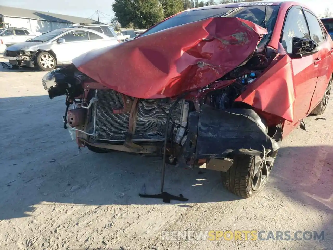 9 Photograph of a damaged car 5YFBURHEXKP906344 TOYOTA COROLLA 2019