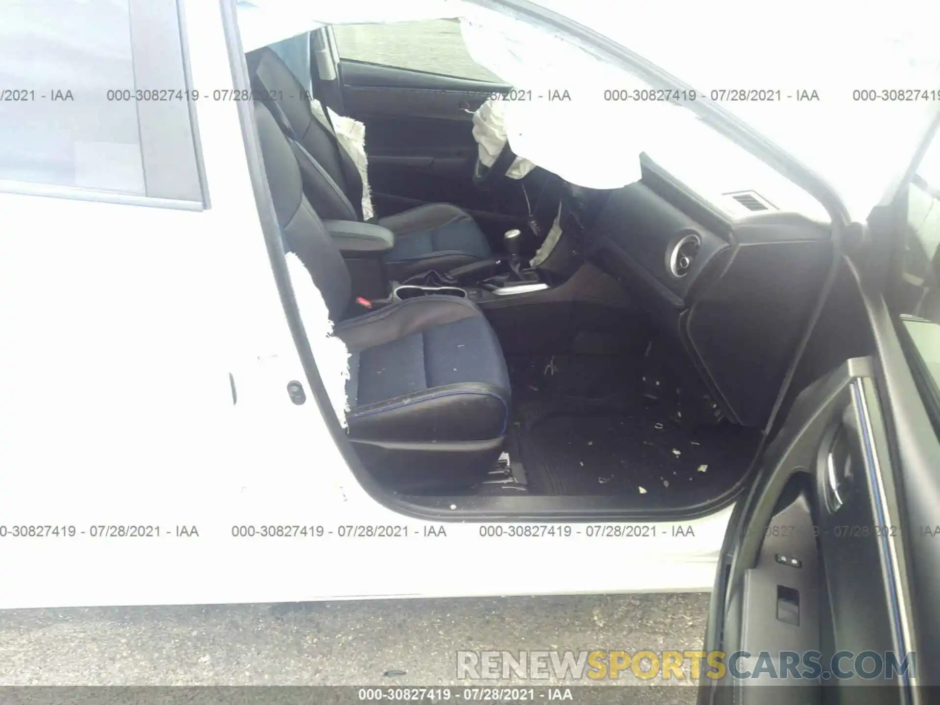 5 Photograph of a damaged car 5YFBURHEXKP906845 TOYOTA COROLLA 2019