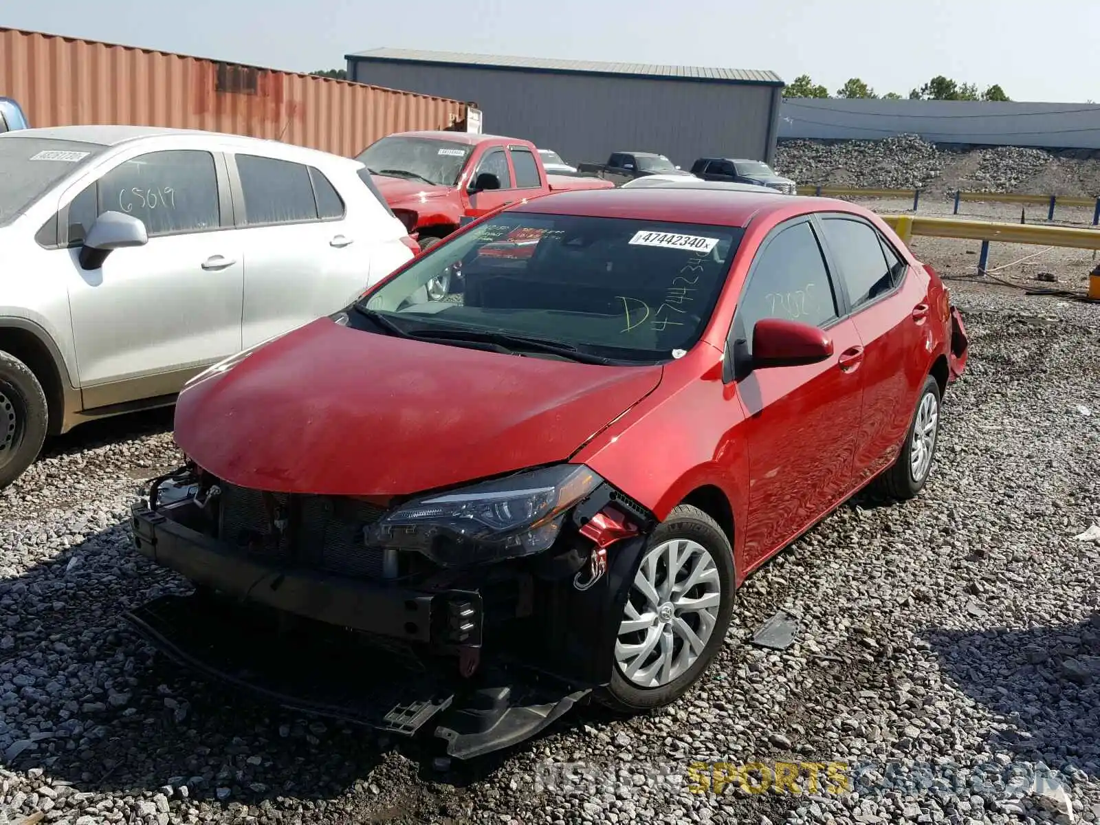 2 Photograph of a damaged car 5YFBURHEXKP906960 TOYOTA COROLLA 2019