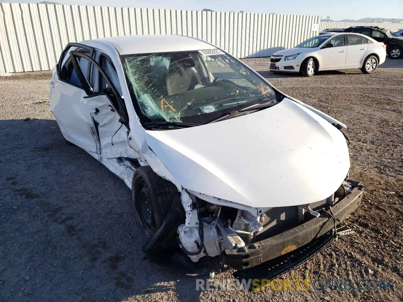 1 Photograph of a damaged car 5YFBURHEXKP909115 TOYOTA COROLLA 2019