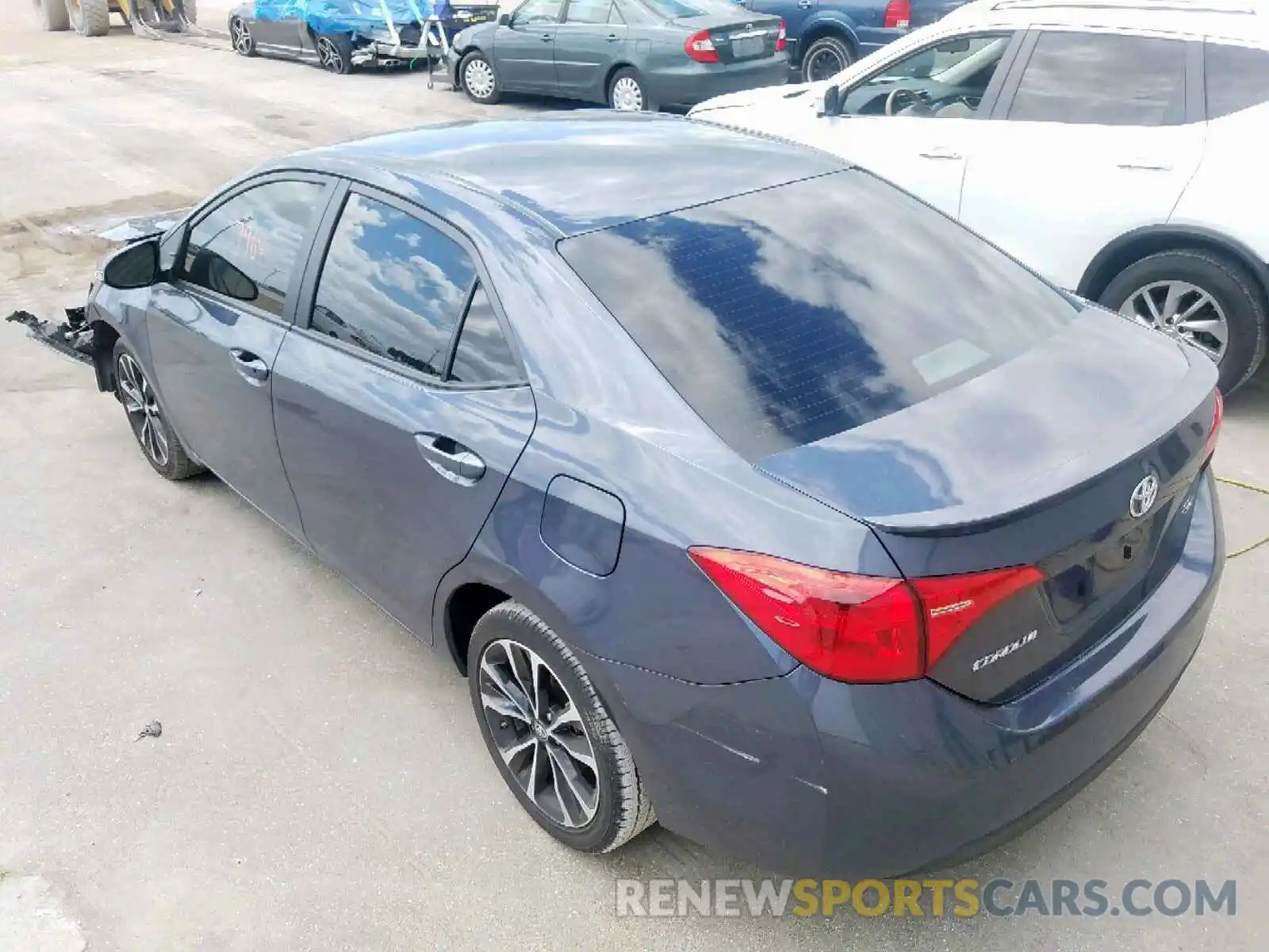 3 Photograph of a damaged car 5YFBURHEXKP909180 TOYOTA COROLLA 2019