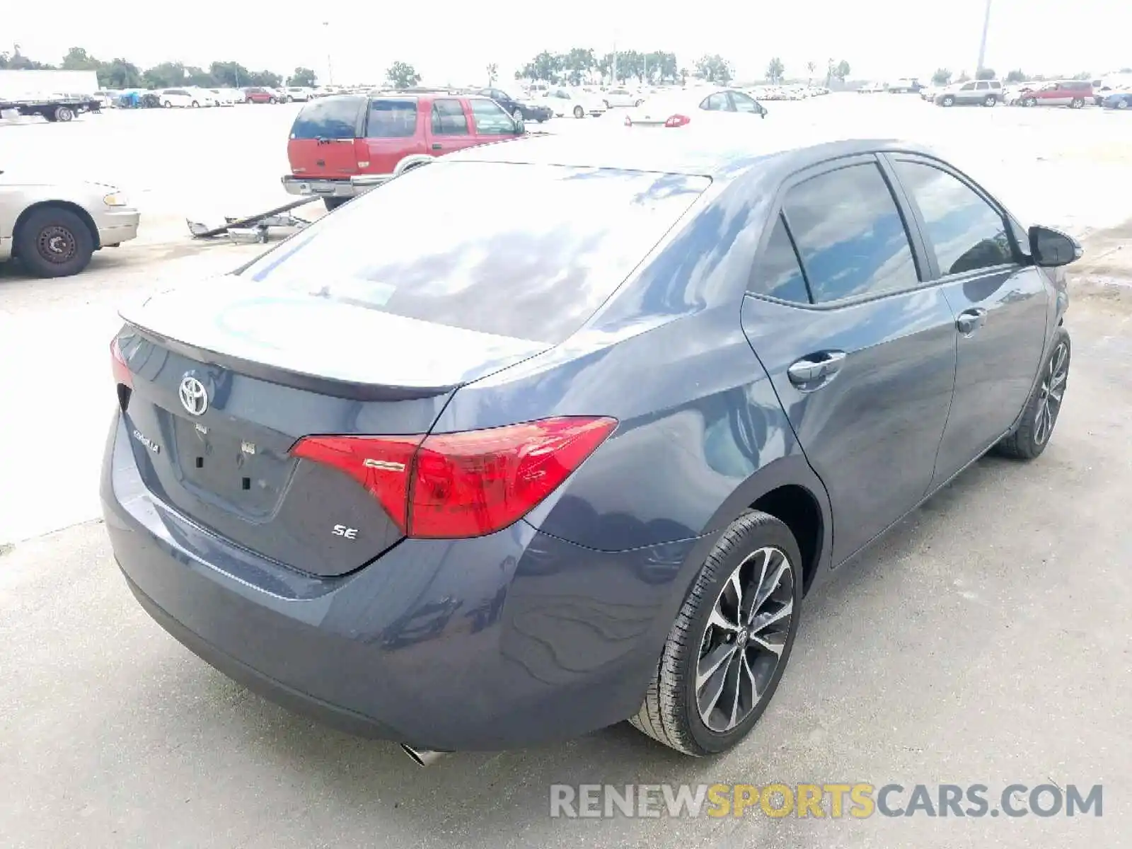 4 Photograph of a damaged car 5YFBURHEXKP909180 TOYOTA COROLLA 2019