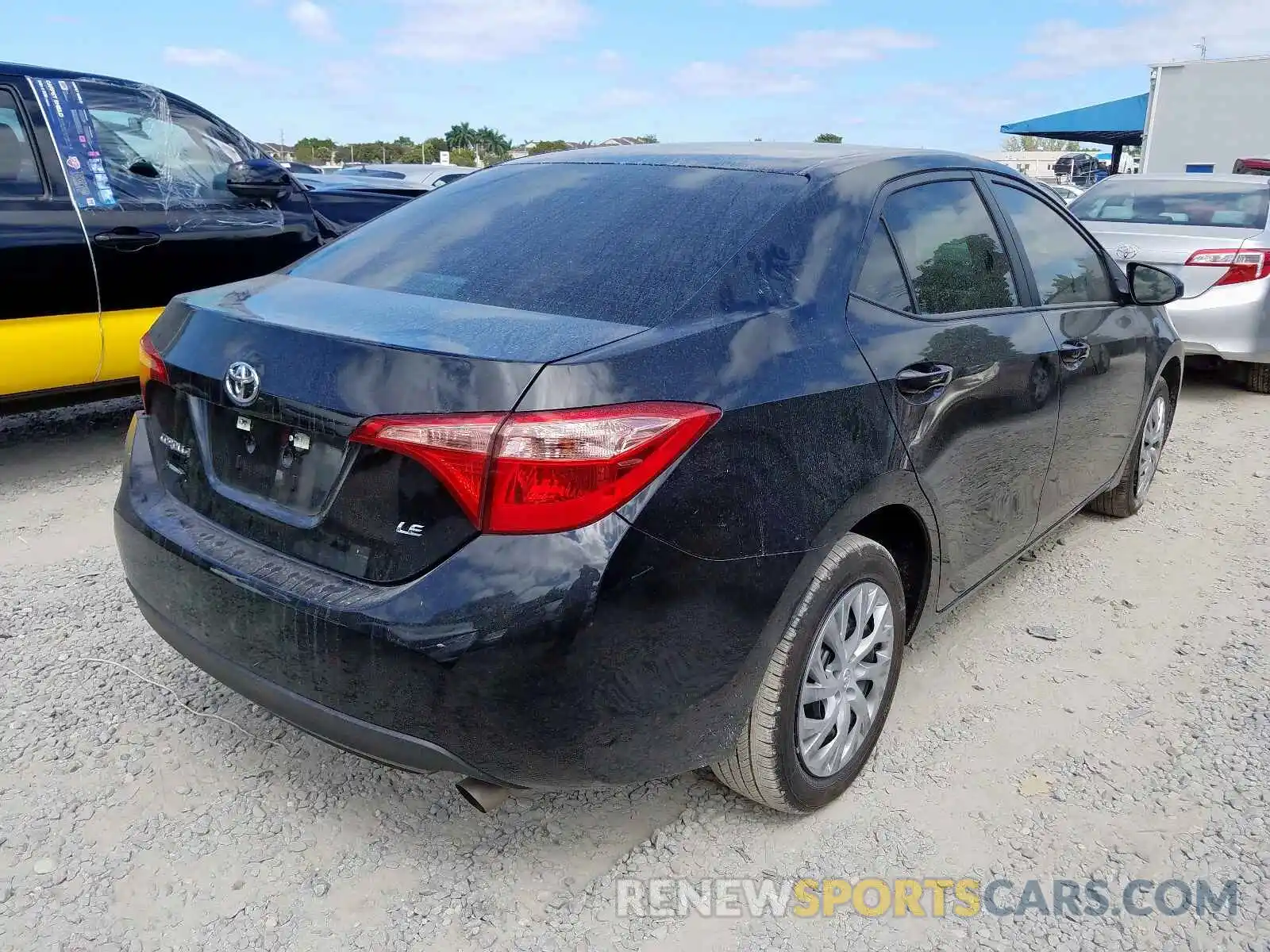 4 Photograph of a damaged car 5YFBURHEXKP909874 TOYOTA COROLLA 2019