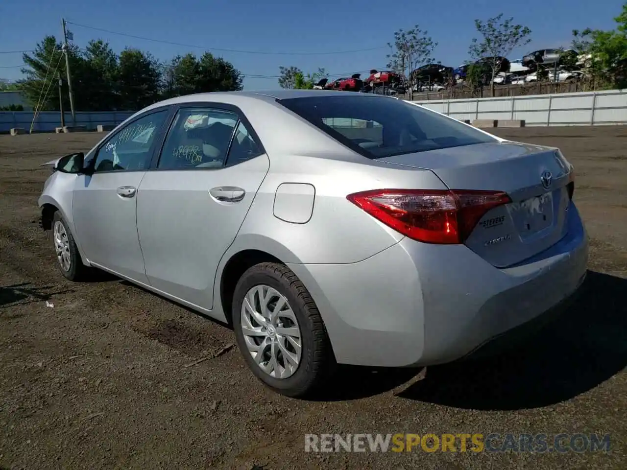 3 Photograph of a damaged car 5YFBURHEXKP910040 TOYOTA COROLLA 2019