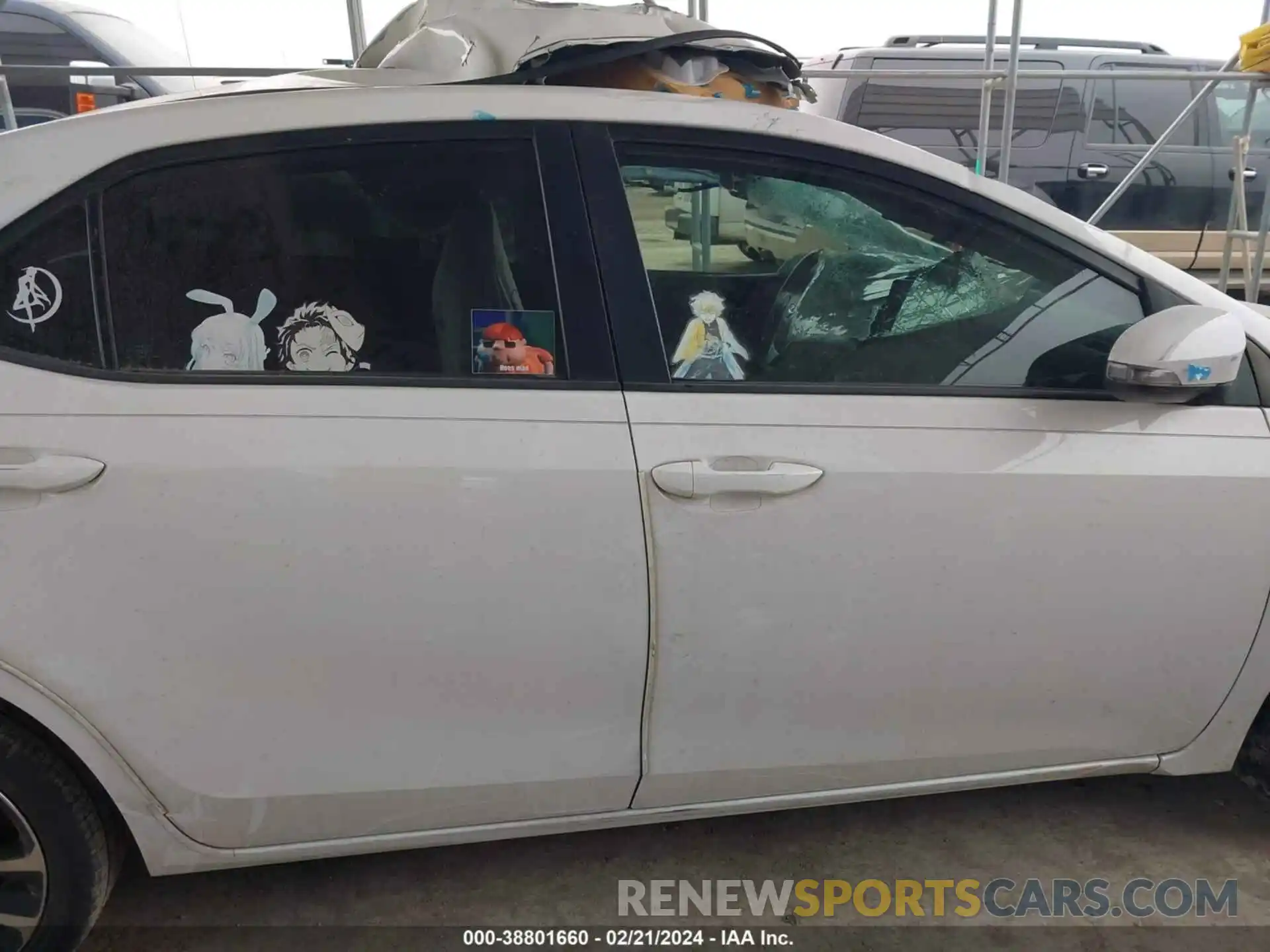 12 Photograph of a damaged car 5YFBURHEXKP910247 TOYOTA COROLLA 2019