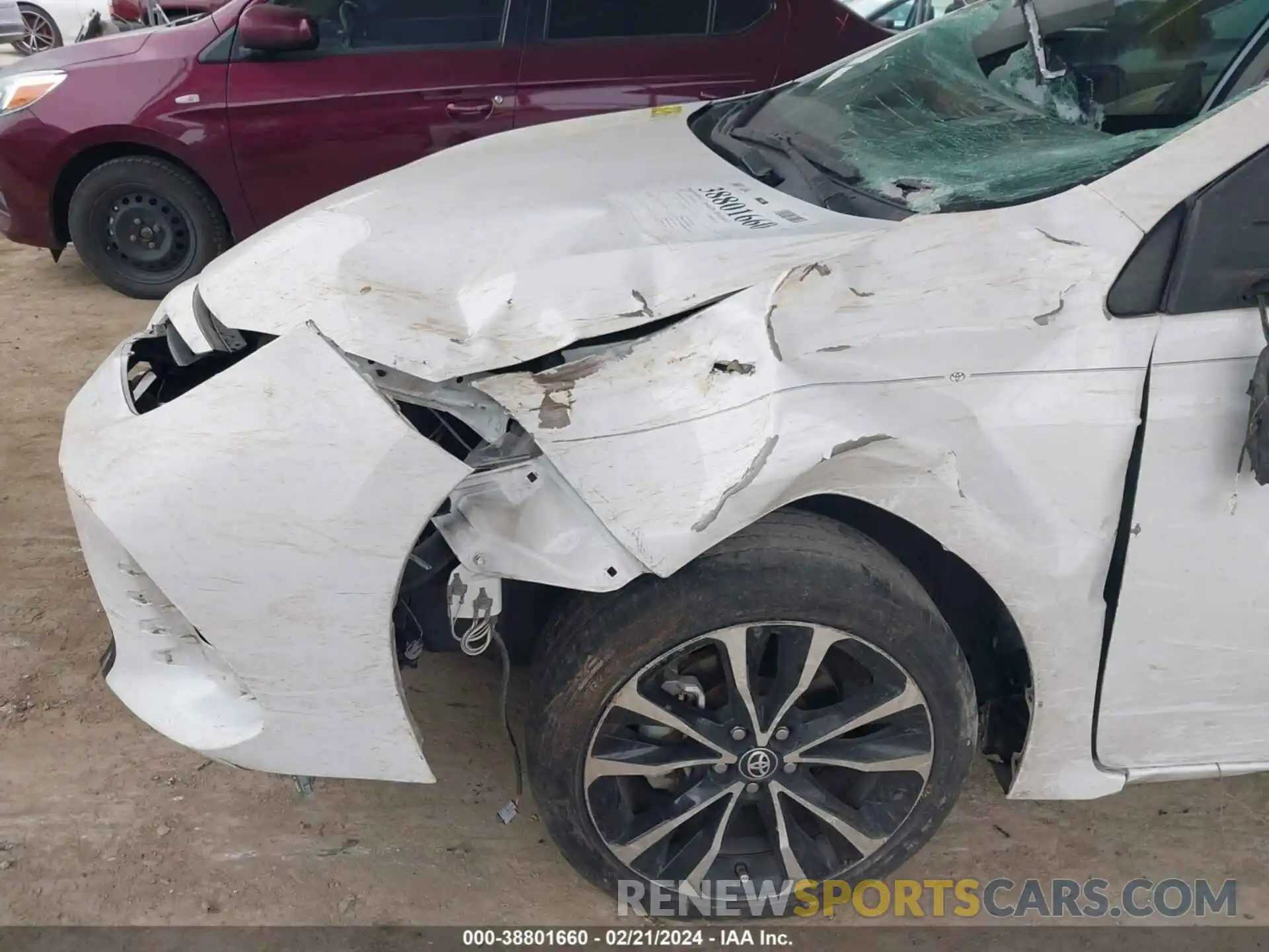 16 Photograph of a damaged car 5YFBURHEXKP910247 TOYOTA COROLLA 2019