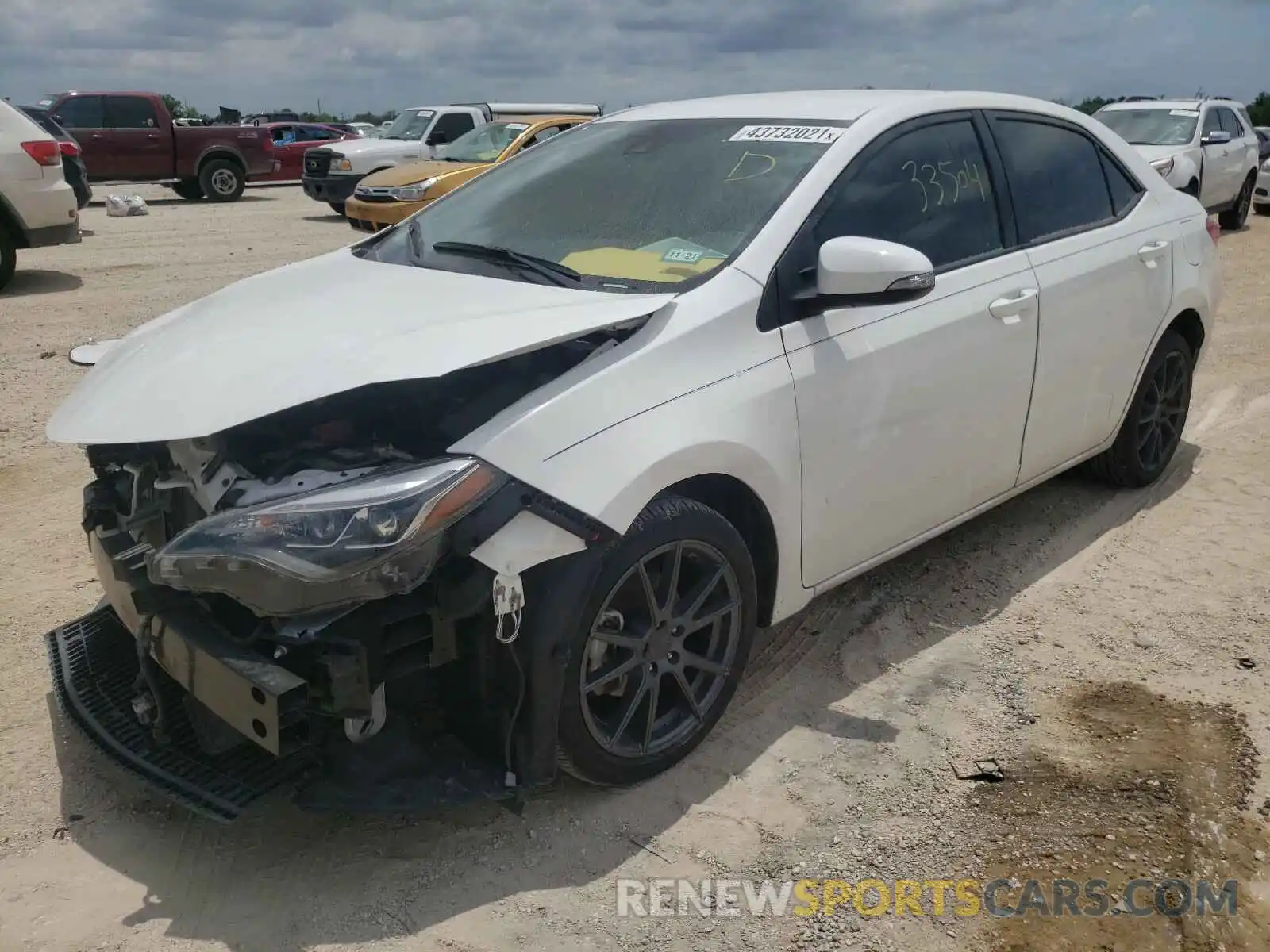 2 Photograph of a damaged car 5YFBURHEXKP910278 TOYOTA COROLLA 2019
