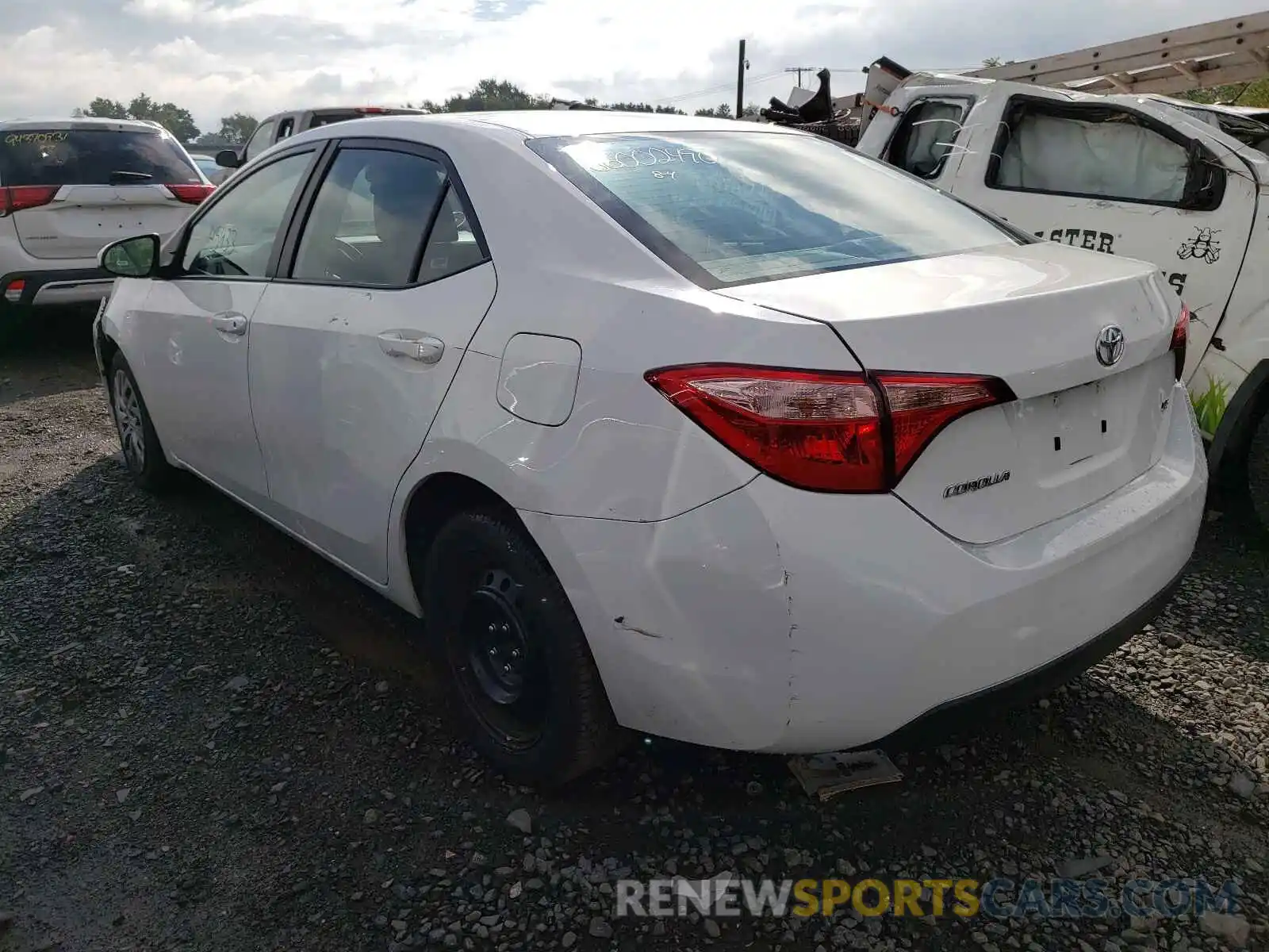 3 Photograph of a damaged car 5YFBURHEXKP910510 TOYOTA COROLLA 2019