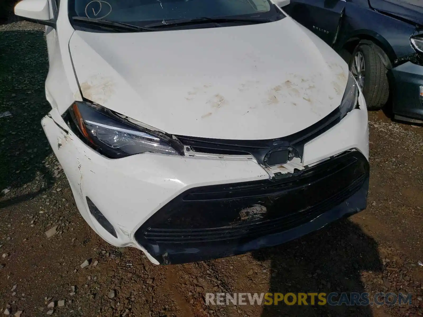 9 Photograph of a damaged car 5YFBURHEXKP910510 TOYOTA COROLLA 2019