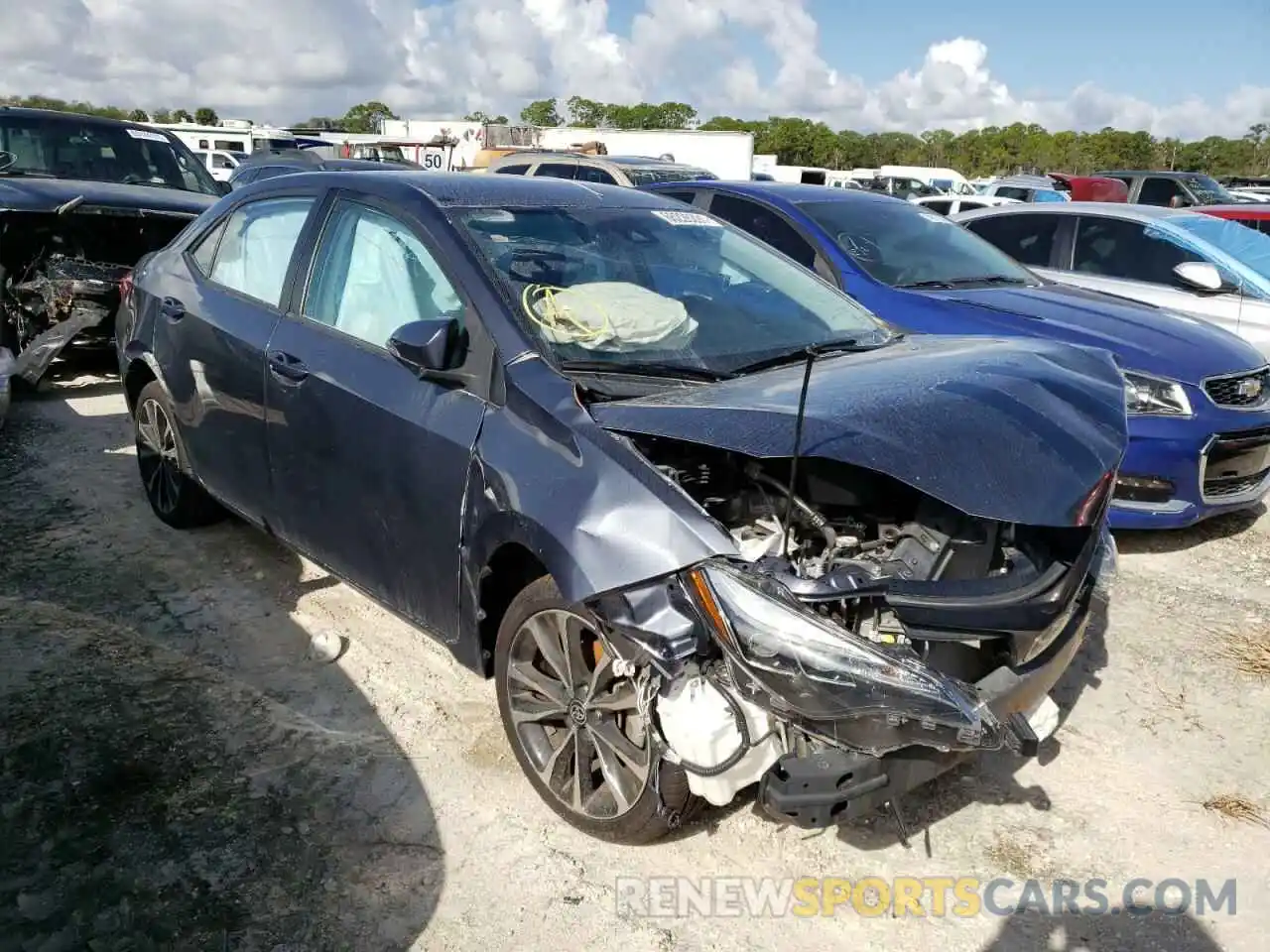 1 Photograph of a damaged car 5YFBURHEXKP910779 TOYOTA COROLLA 2019