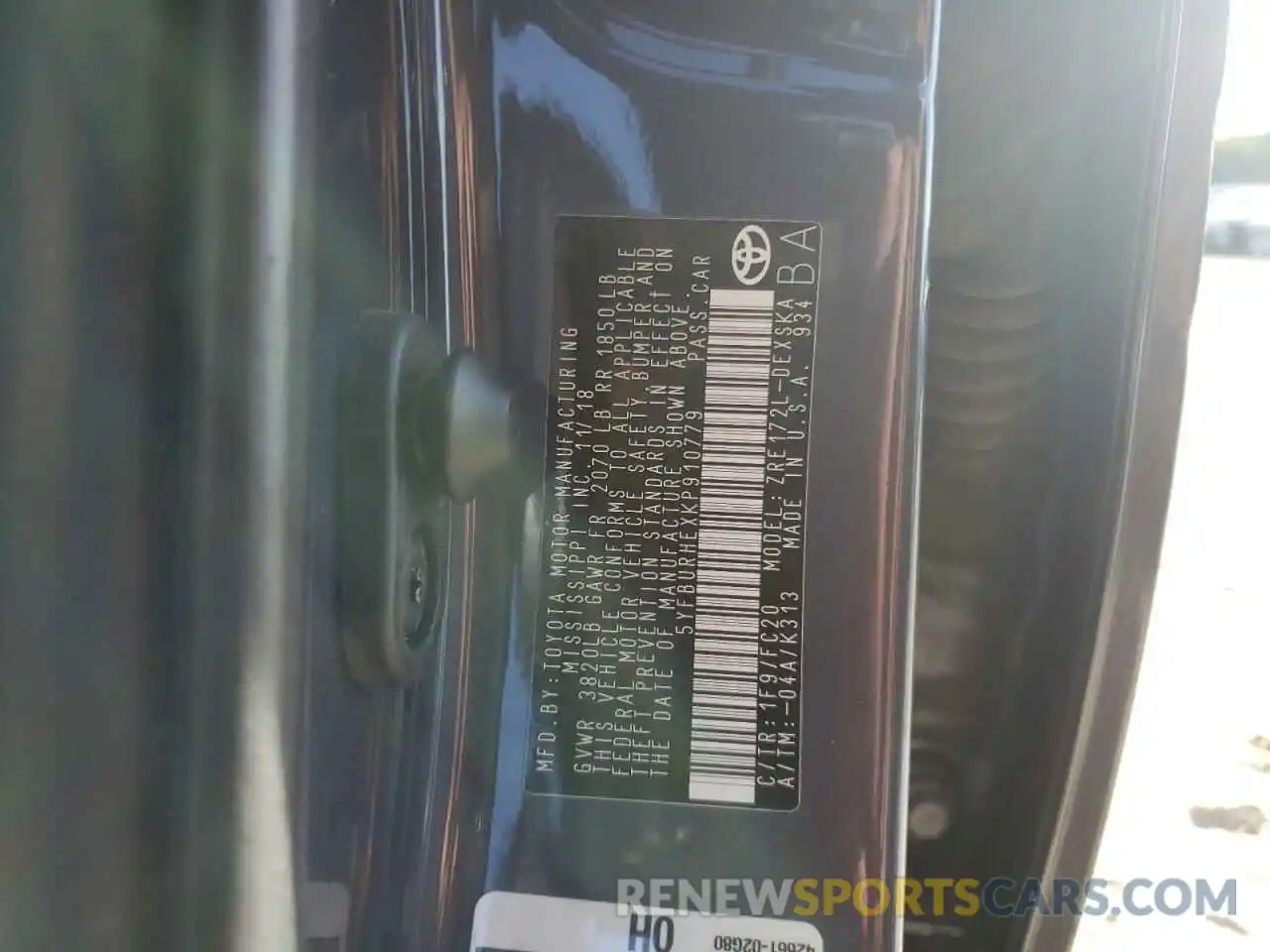 10 Photograph of a damaged car 5YFBURHEXKP910779 TOYOTA COROLLA 2019