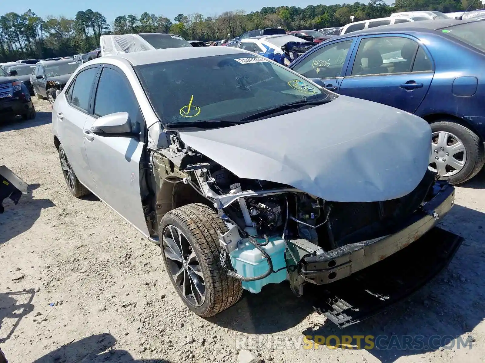 1 Photograph of a damaged car 5YFBURHEXKP911057 TOYOTA COROLLA 2019