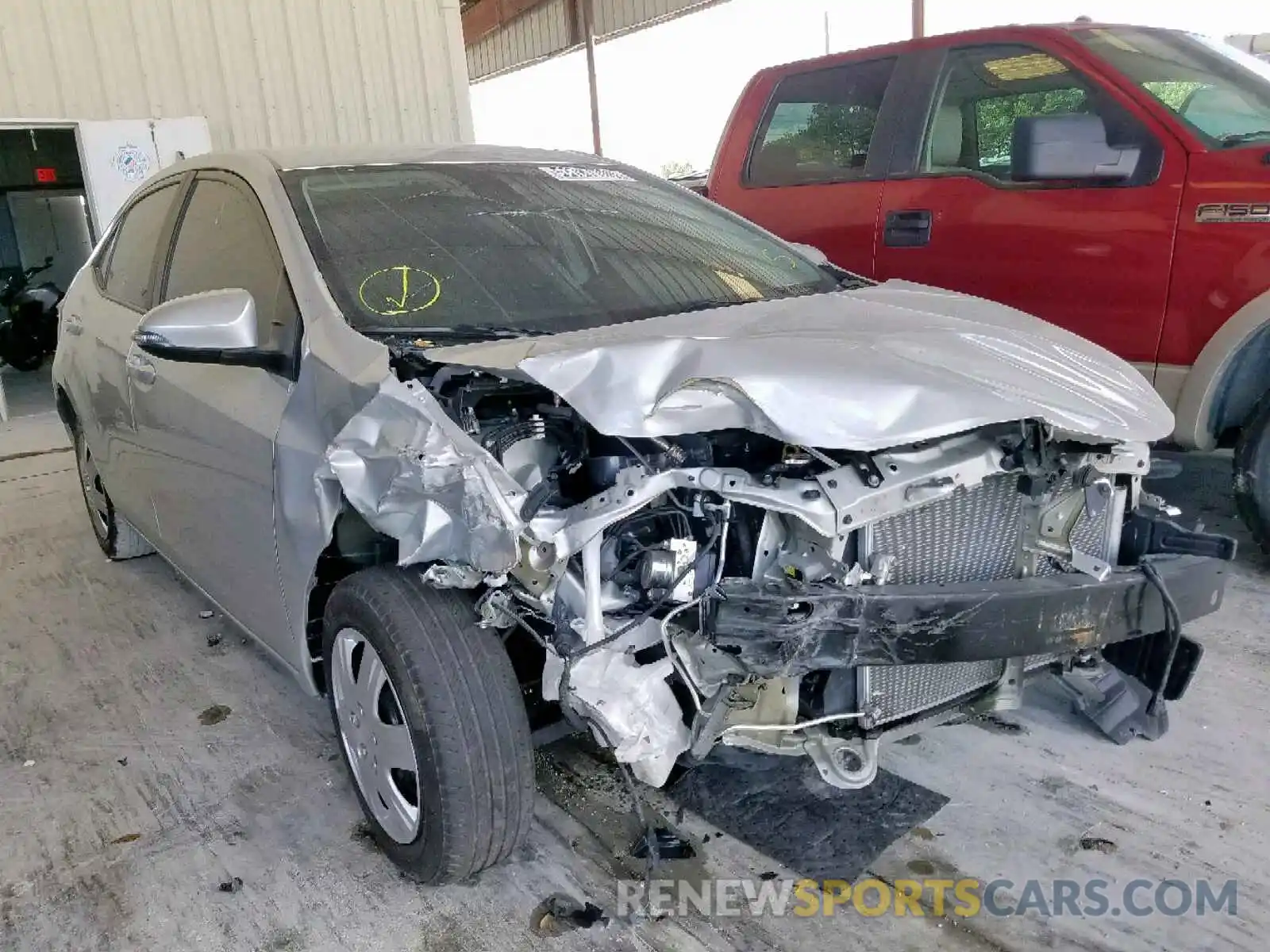 1 Photograph of a damaged car 5YFBURHEXKP911298 TOYOTA COROLLA 2019