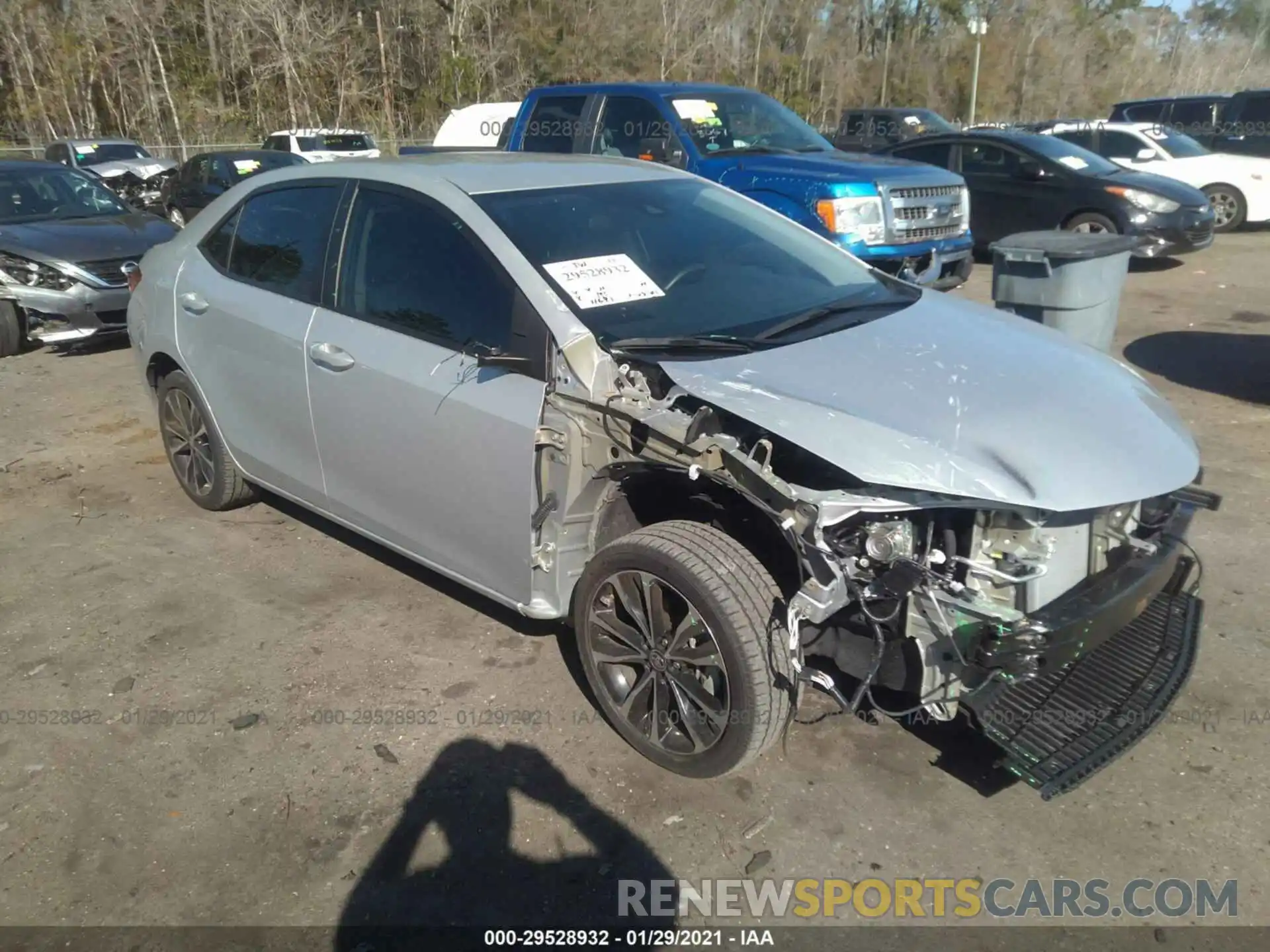 1 Photograph of a damaged car 5YFBURHEXKP911379 TOYOTA COROLLA 2019