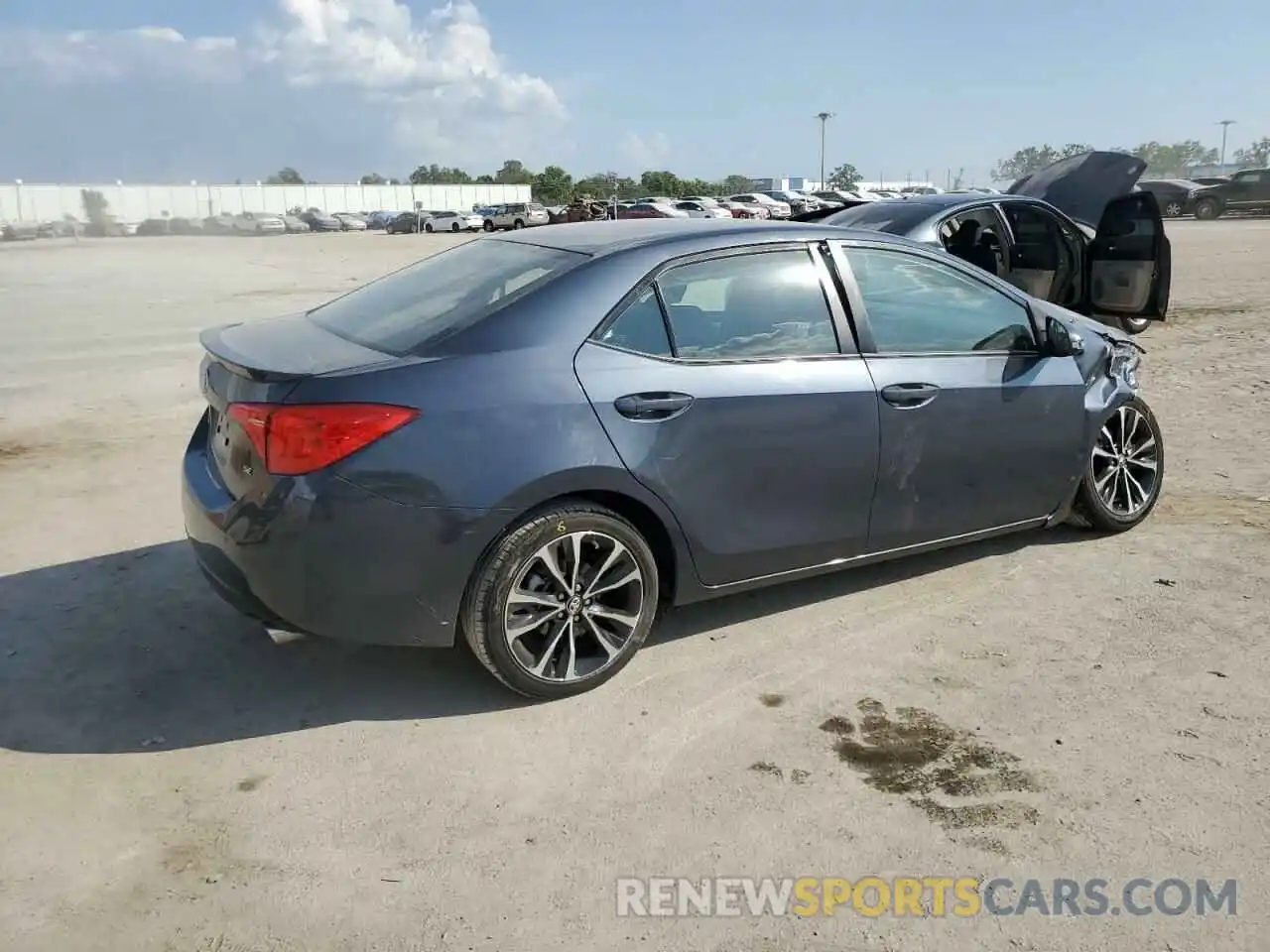 3 Photograph of a damaged car 5YFBURHEXKP911754 TOYOTA COROLLA 2019