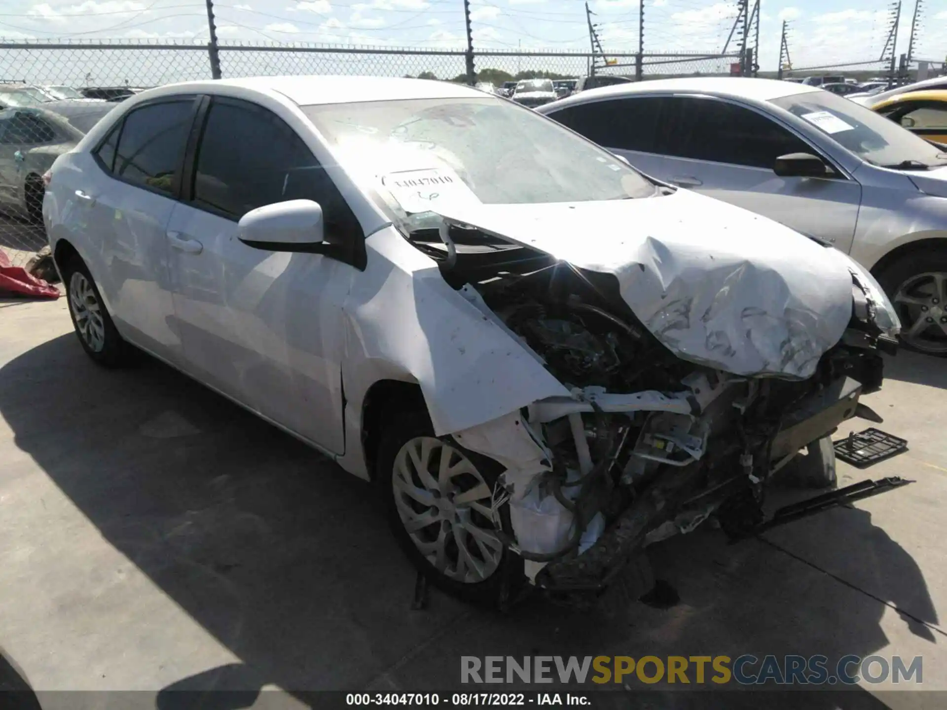 1 Photograph of a damaged car 5YFBURHEXKP912189 TOYOTA COROLLA 2019