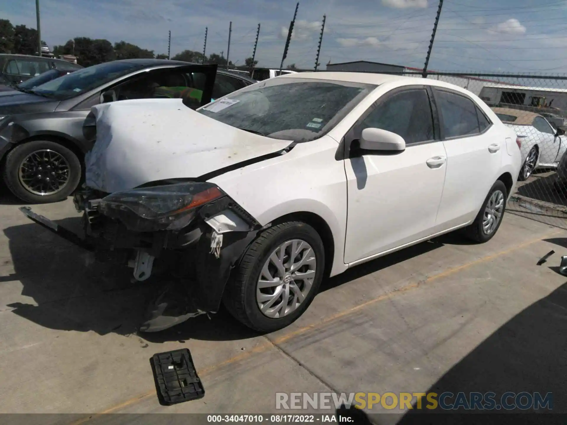 2 Photograph of a damaged car 5YFBURHEXKP912189 TOYOTA COROLLA 2019