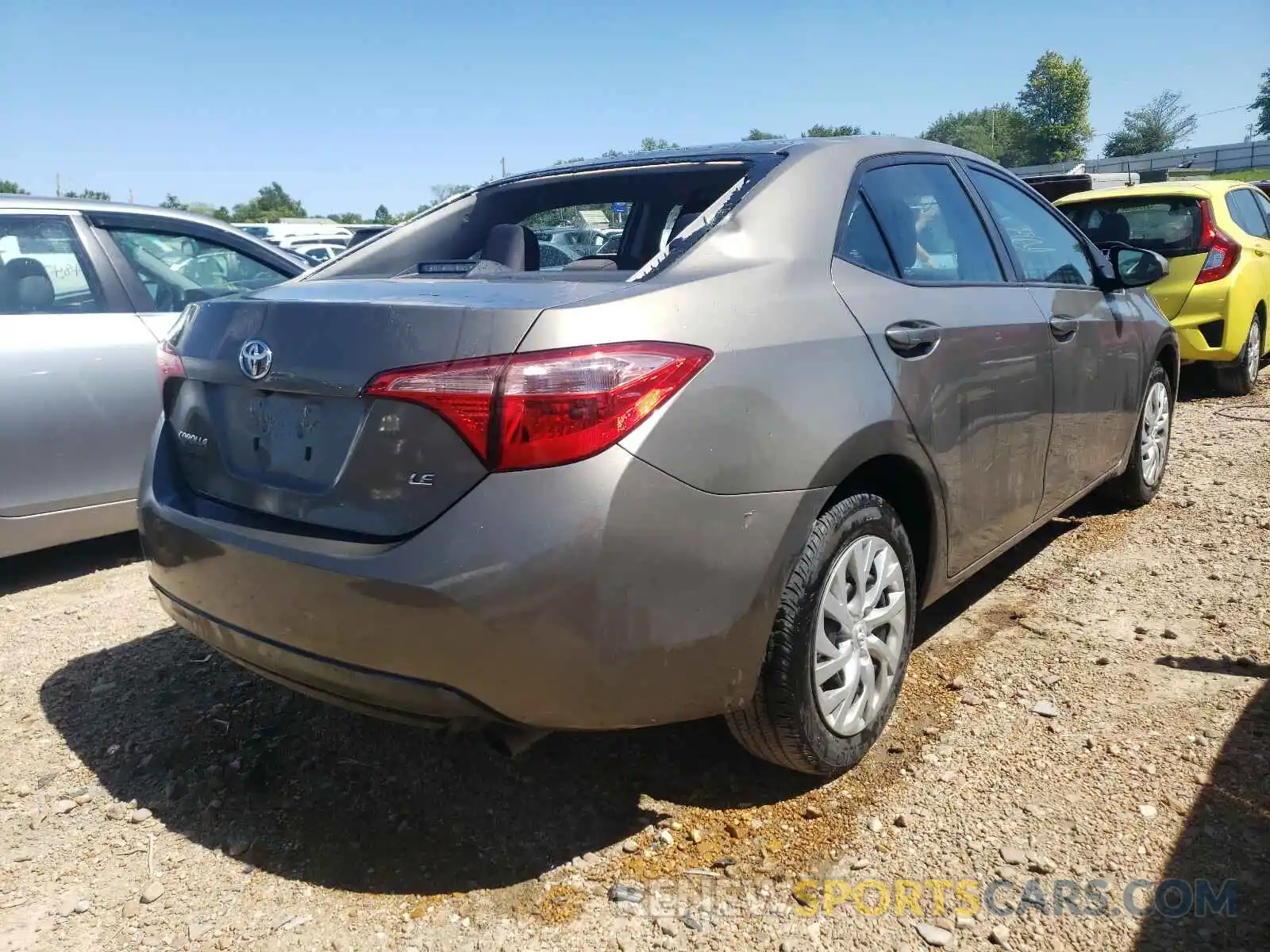 4 Photograph of a damaged car 5YFBURHEXKP912340 TOYOTA COROLLA 2019