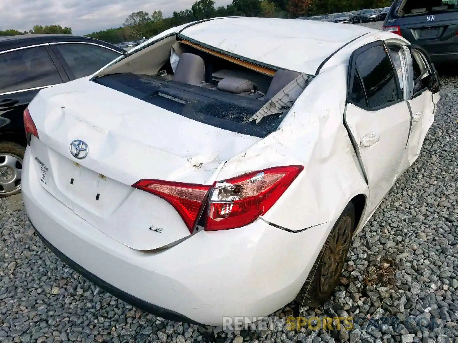 4 Photograph of a damaged car 5YFBURHEXKP912919 TOYOTA COROLLA 2019