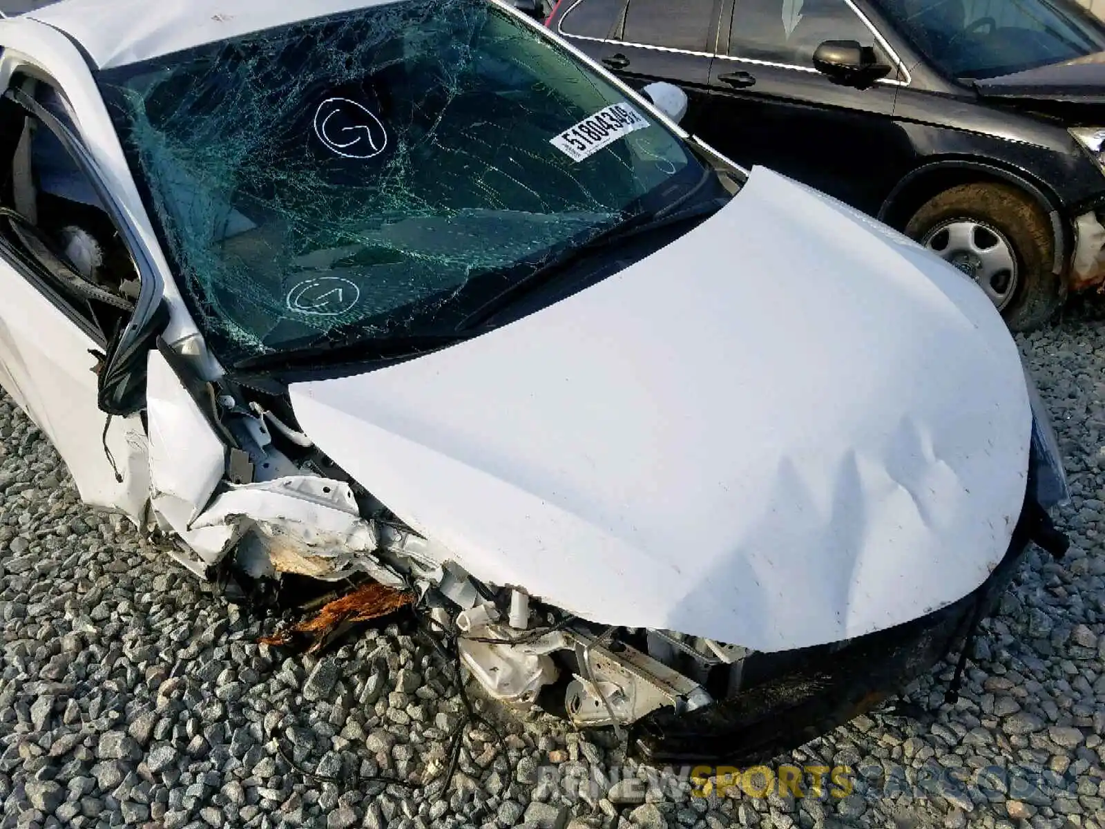 9 Photograph of a damaged car 5YFBURHEXKP912919 TOYOTA COROLLA 2019