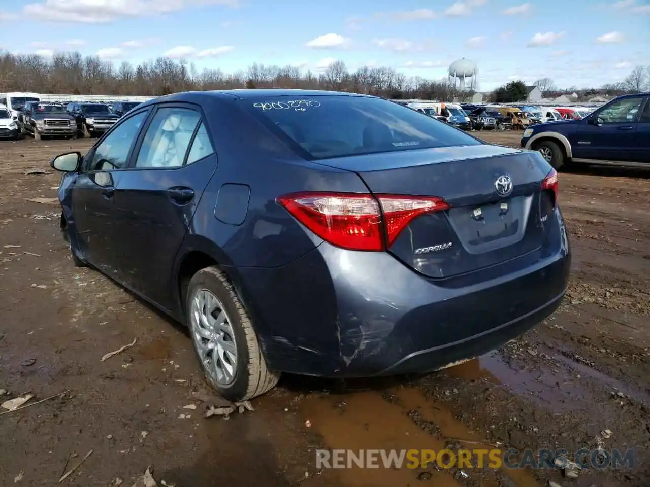 3 Photograph of a damaged car 5YFBURHEXKP913410 TOYOTA COROLLA 2019