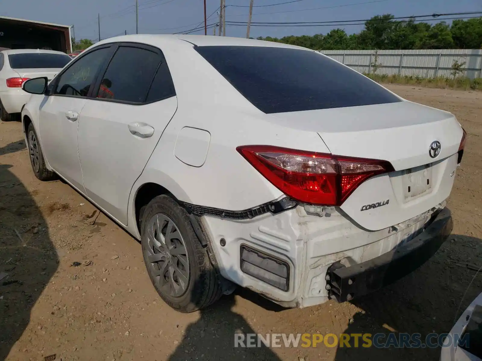 3 Photograph of a damaged car 5YFBURHEXKP913536 TOYOTA COROLLA 2019