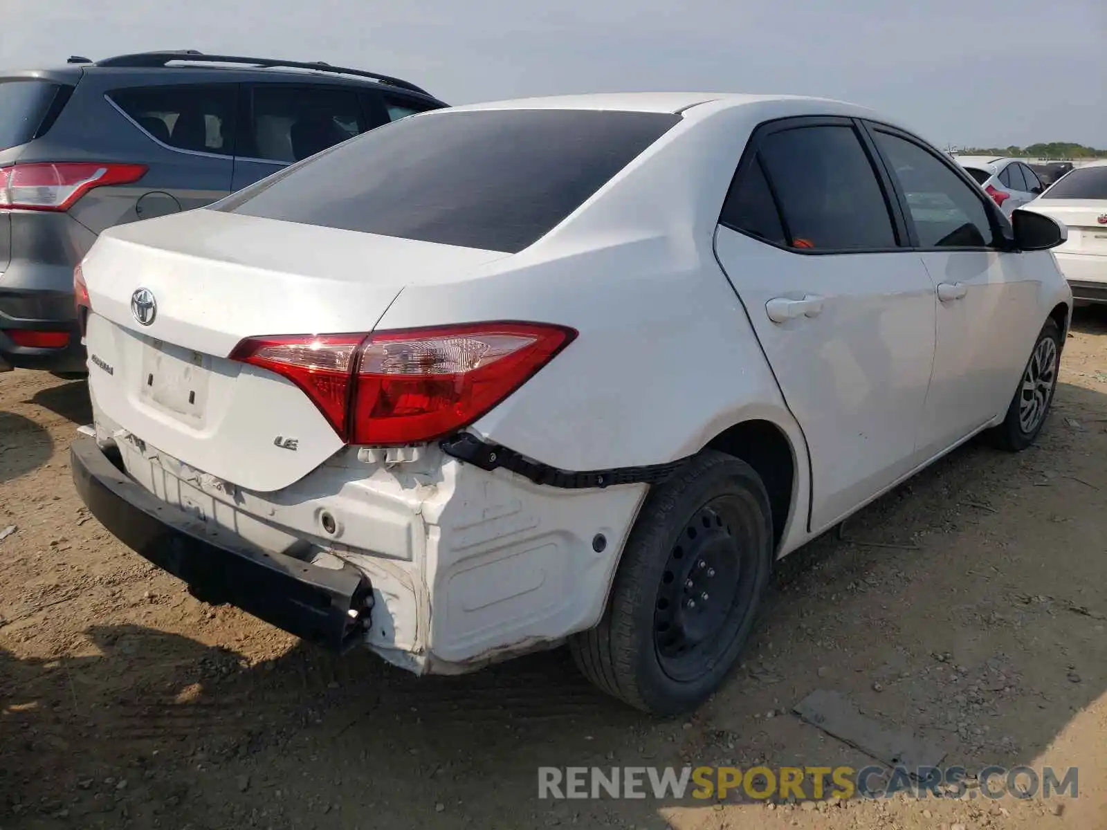 4 Photograph of a damaged car 5YFBURHEXKP913536 TOYOTA COROLLA 2019