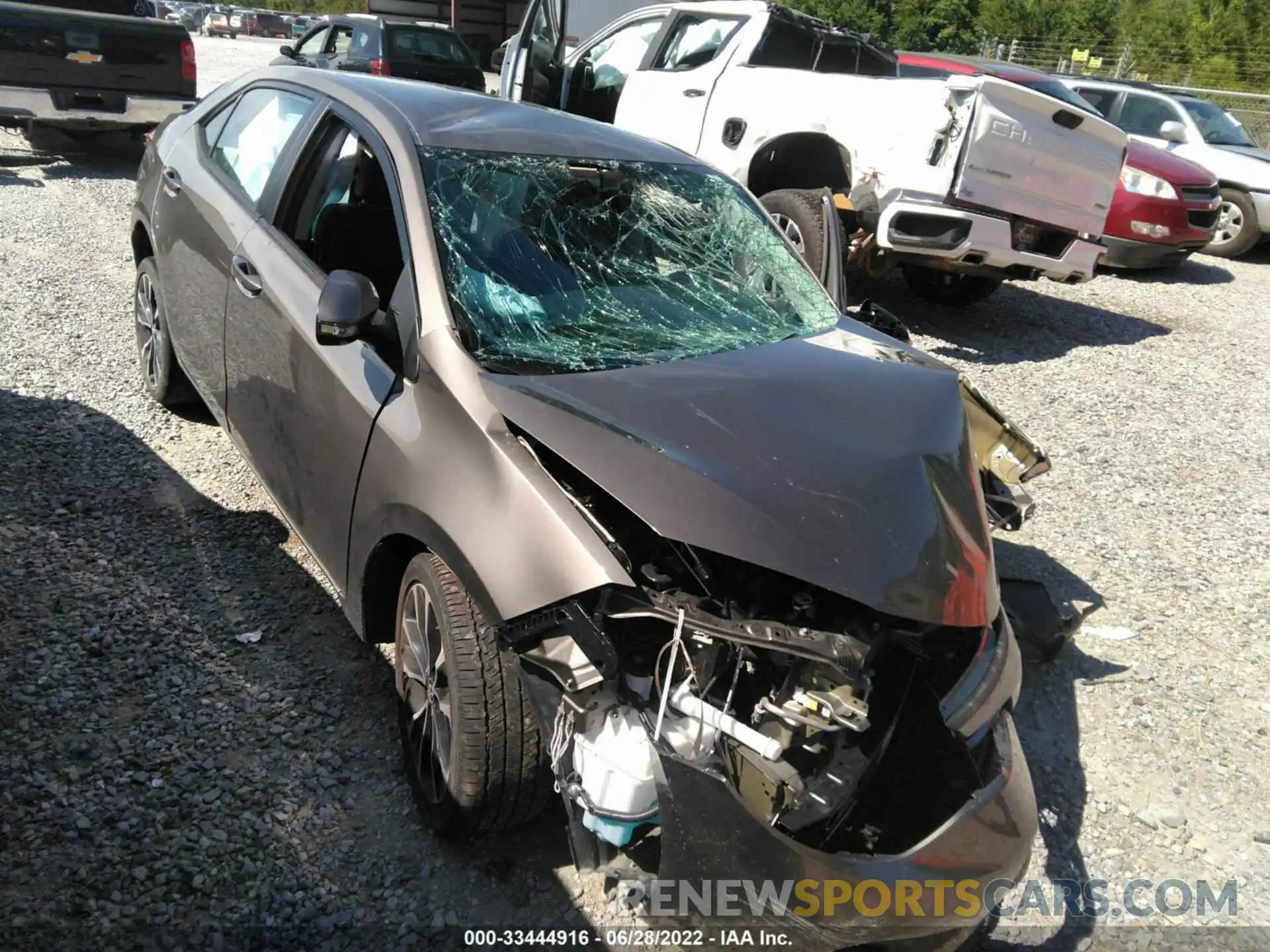 1 Photograph of a damaged car 5YFBURHEXKP915089 TOYOTA COROLLA 2019