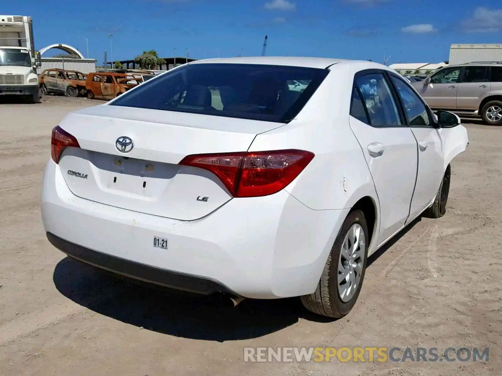 4 Photograph of a damaged car 5YFBURHEXKP915237 TOYOTA COROLLA 2019