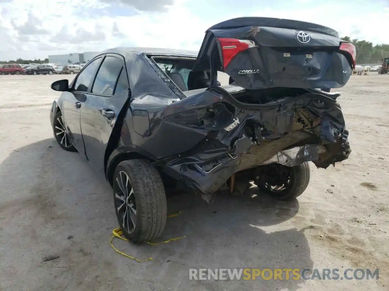 3 Photograph of a damaged car 5YFBURHEXKP915304 TOYOTA COROLLA 2019