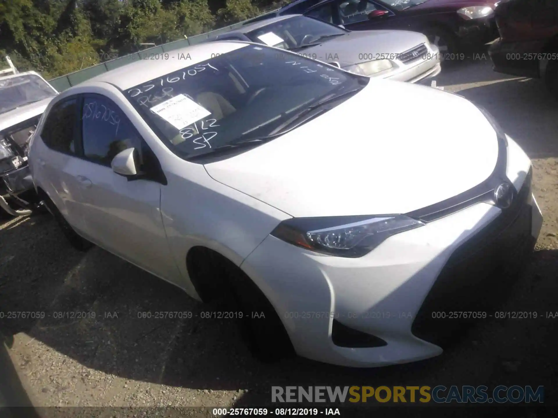 1 Photograph of a damaged car 5YFBURHEXKP916307 TOYOTA COROLLA 2019