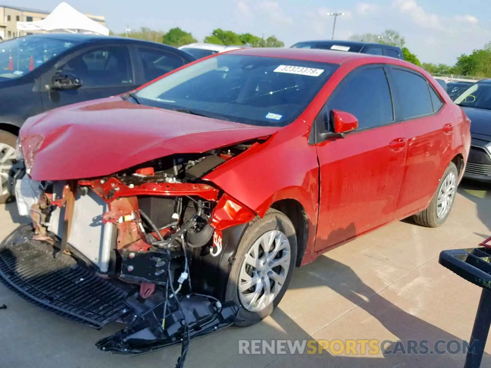 2 Photograph of a damaged car 5YFBURHEXKP916405 TOYOTA COROLLA 2019