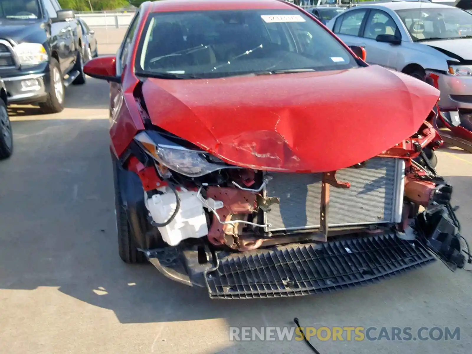 9 Photograph of a damaged car 5YFBURHEXKP916405 TOYOTA COROLLA 2019