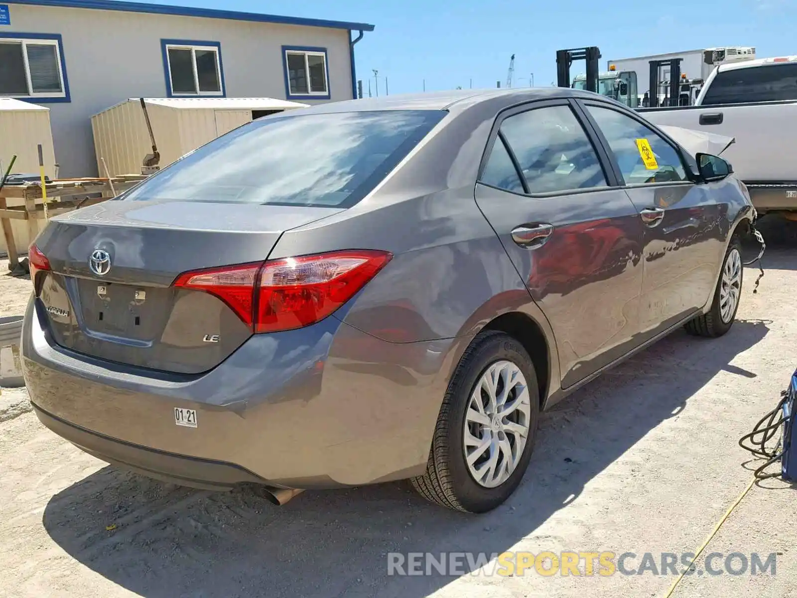 4 Photograph of a damaged car 5YFBURHEXKP916596 TOYOTA COROLLA 2019